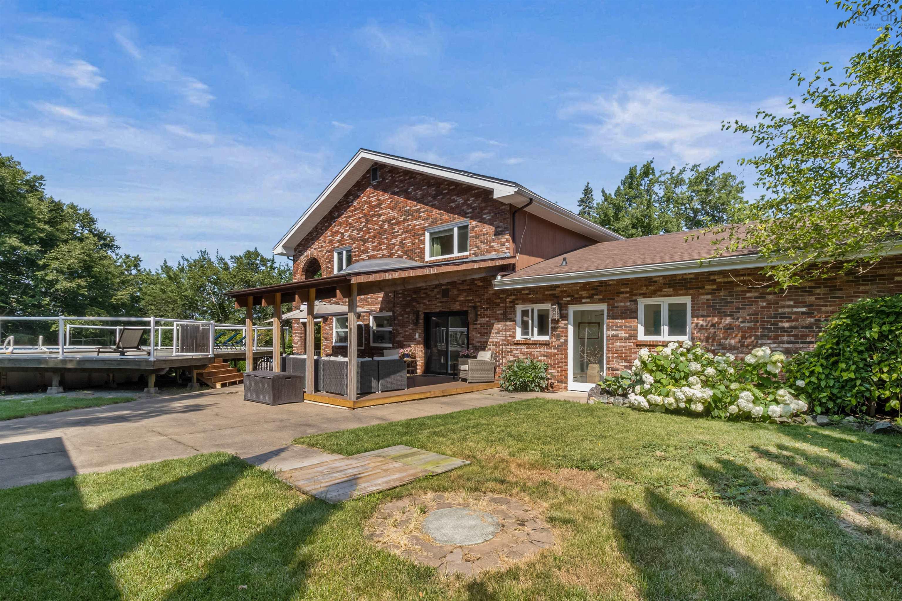 $950,000.00: 27 Joe Street, Waverley