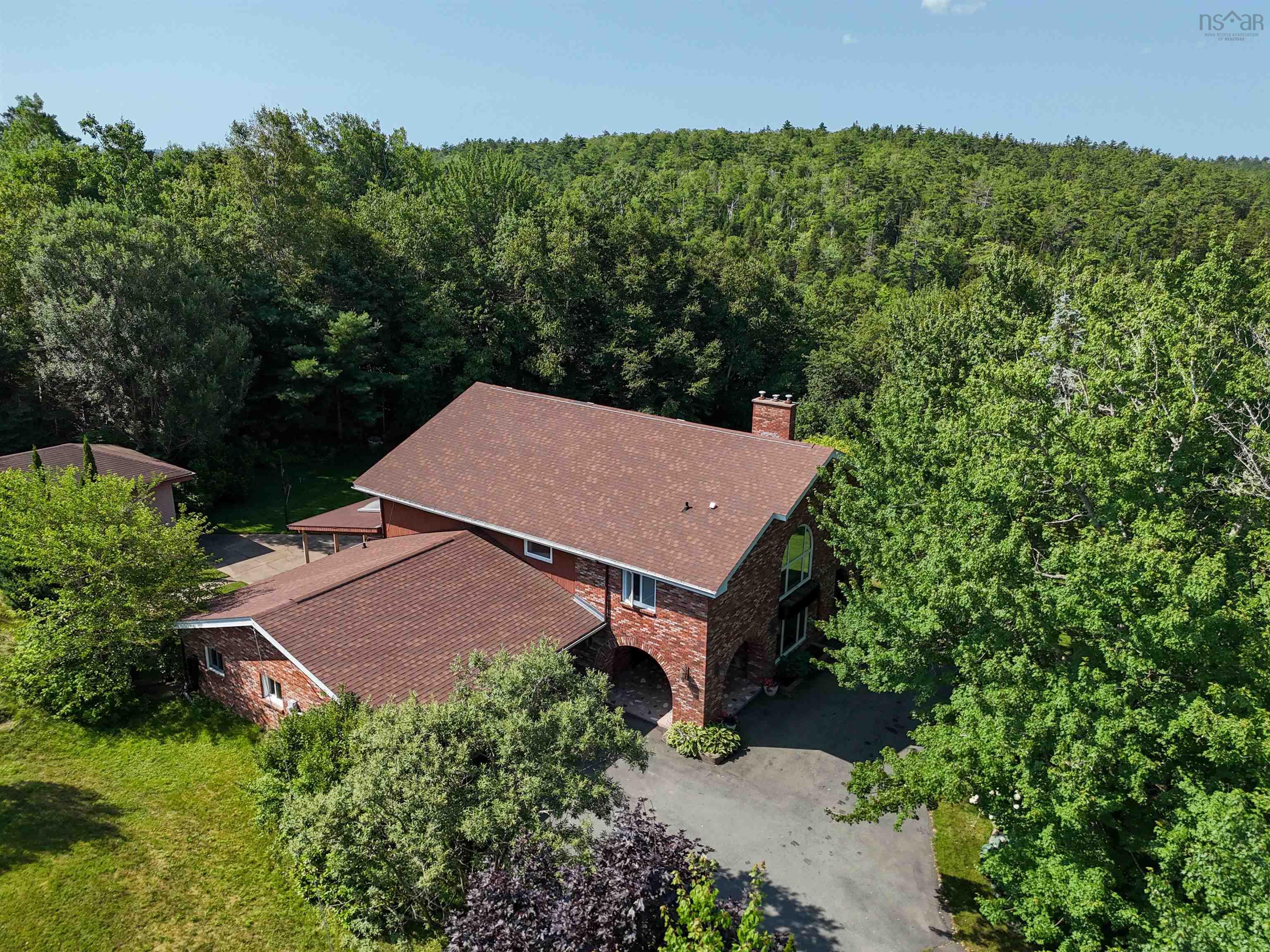 $950,000.00: 27 Joe Street, Waverley