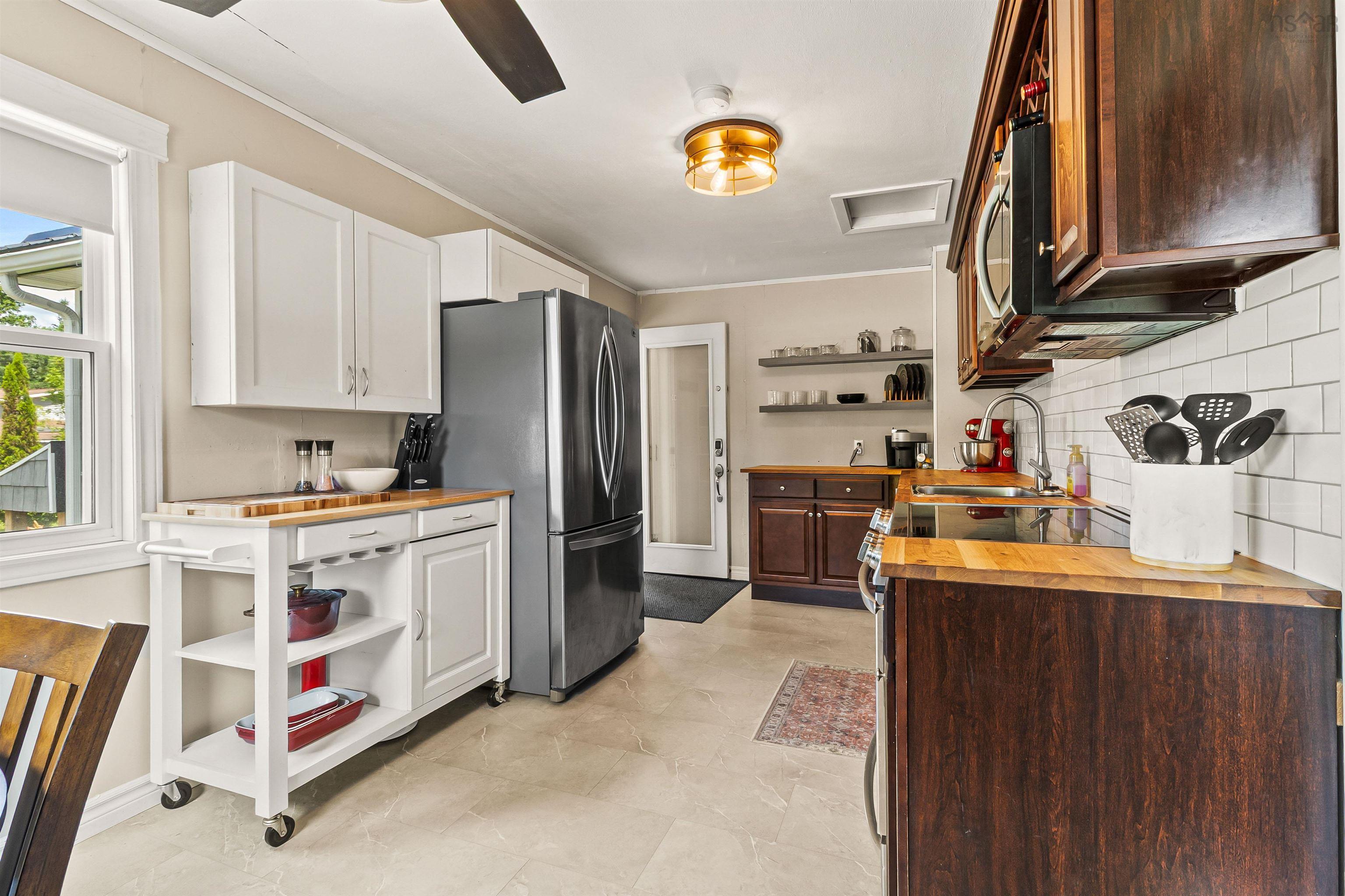 $349,900.00: 451 Highway 1, Mount Uniacke