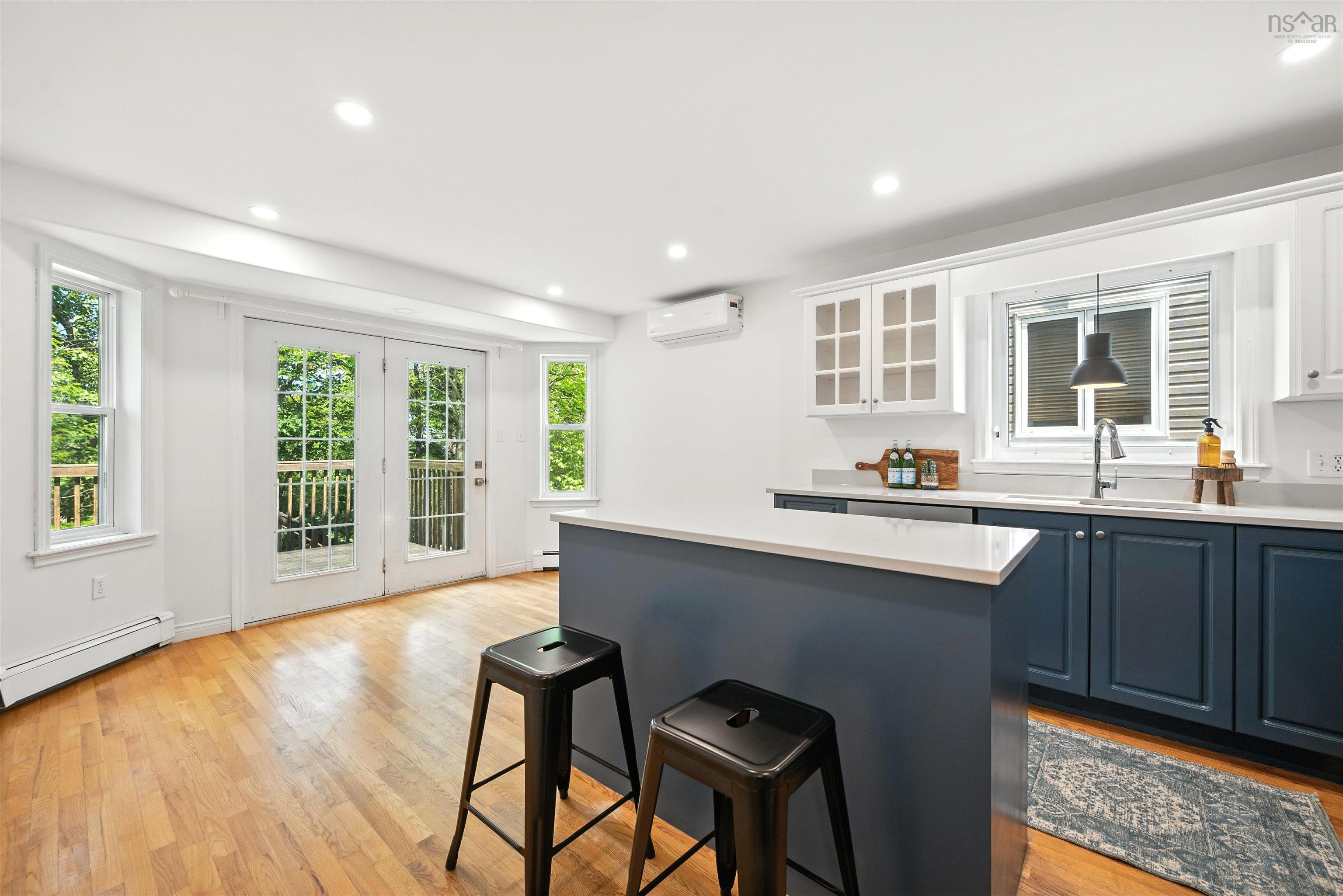 $639,000.00: 37 Baha Court, Bedford