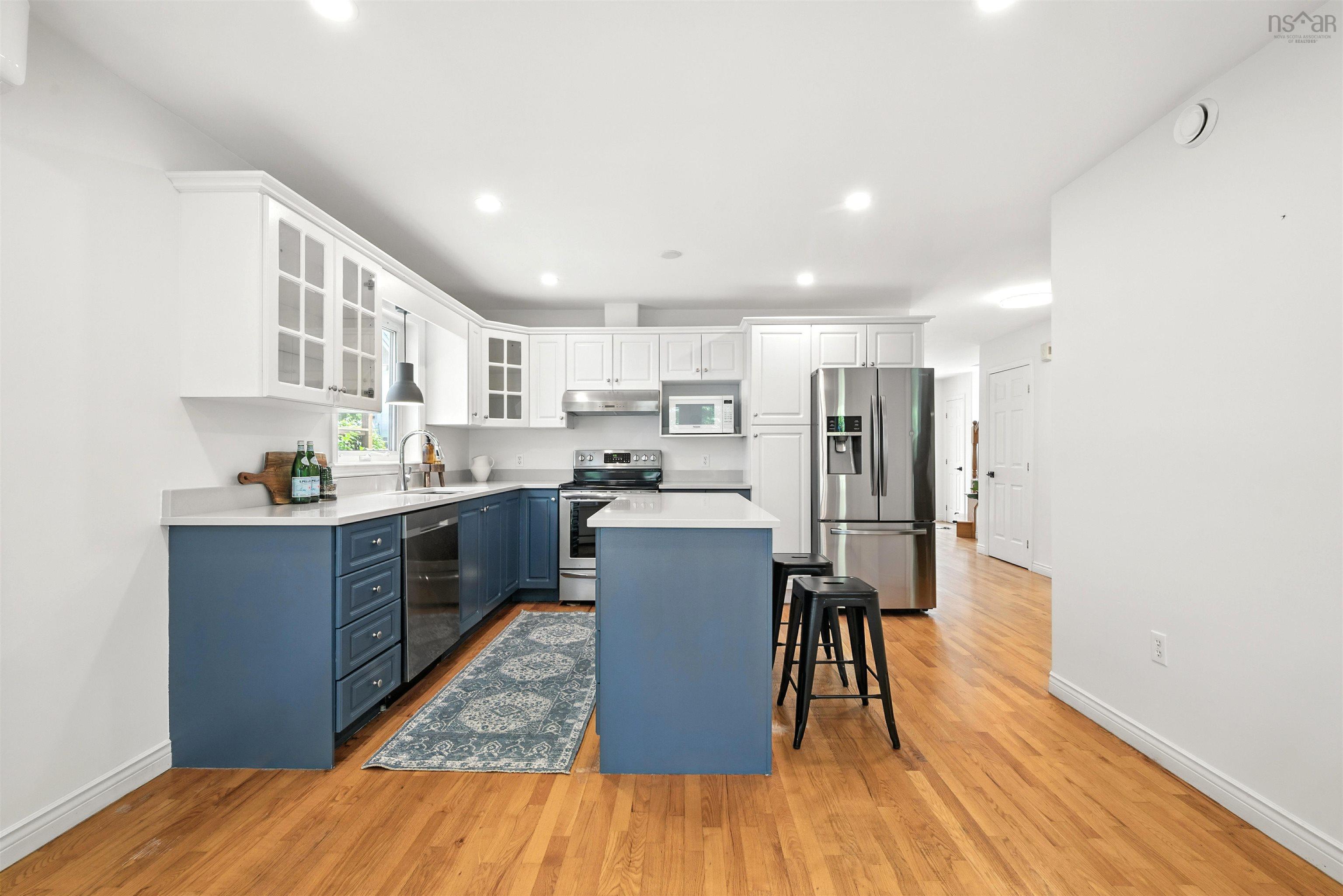 $639,000.00: 37 Baha Court, Bedford