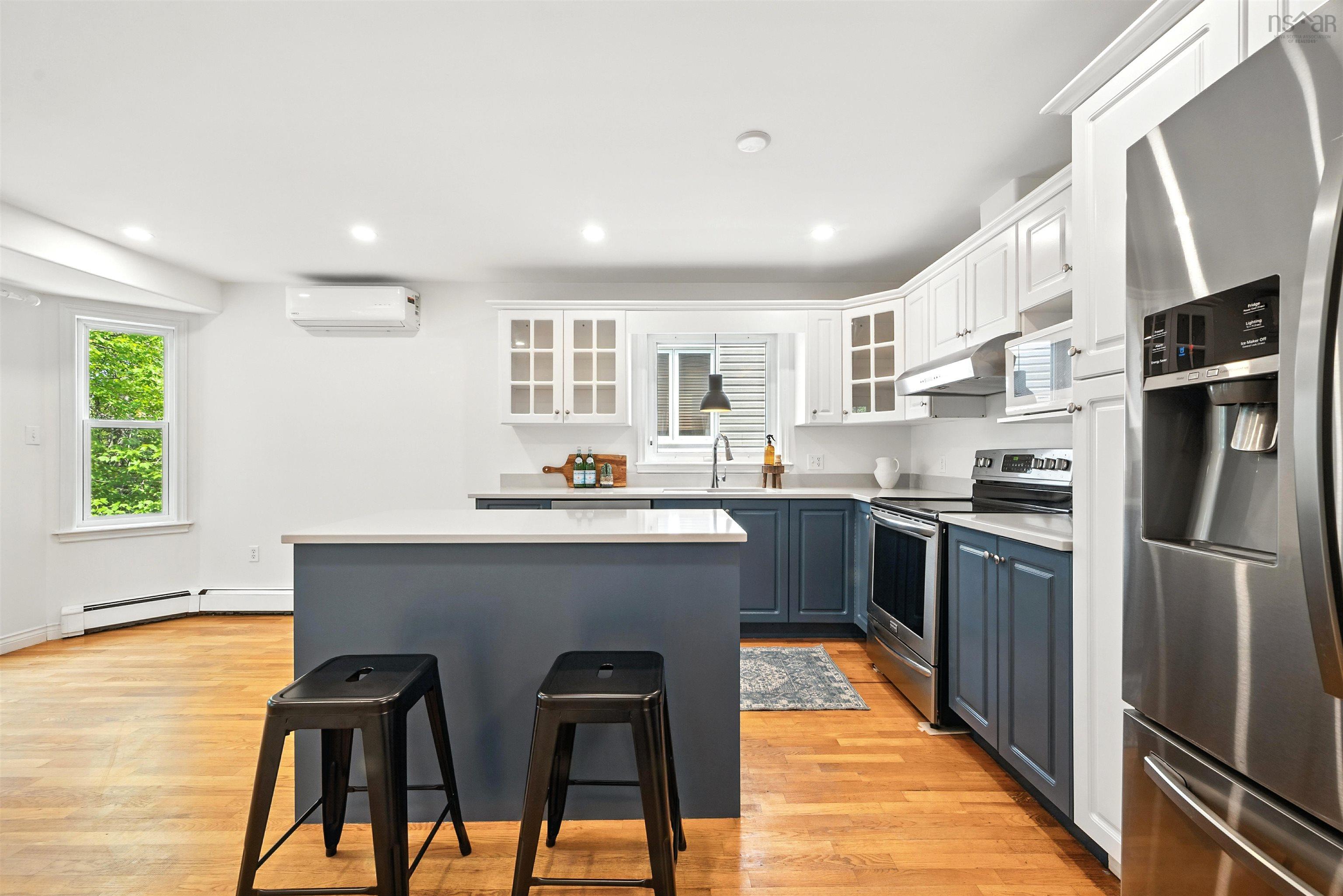 $639,000.00: 37 Baha Court, Bedford