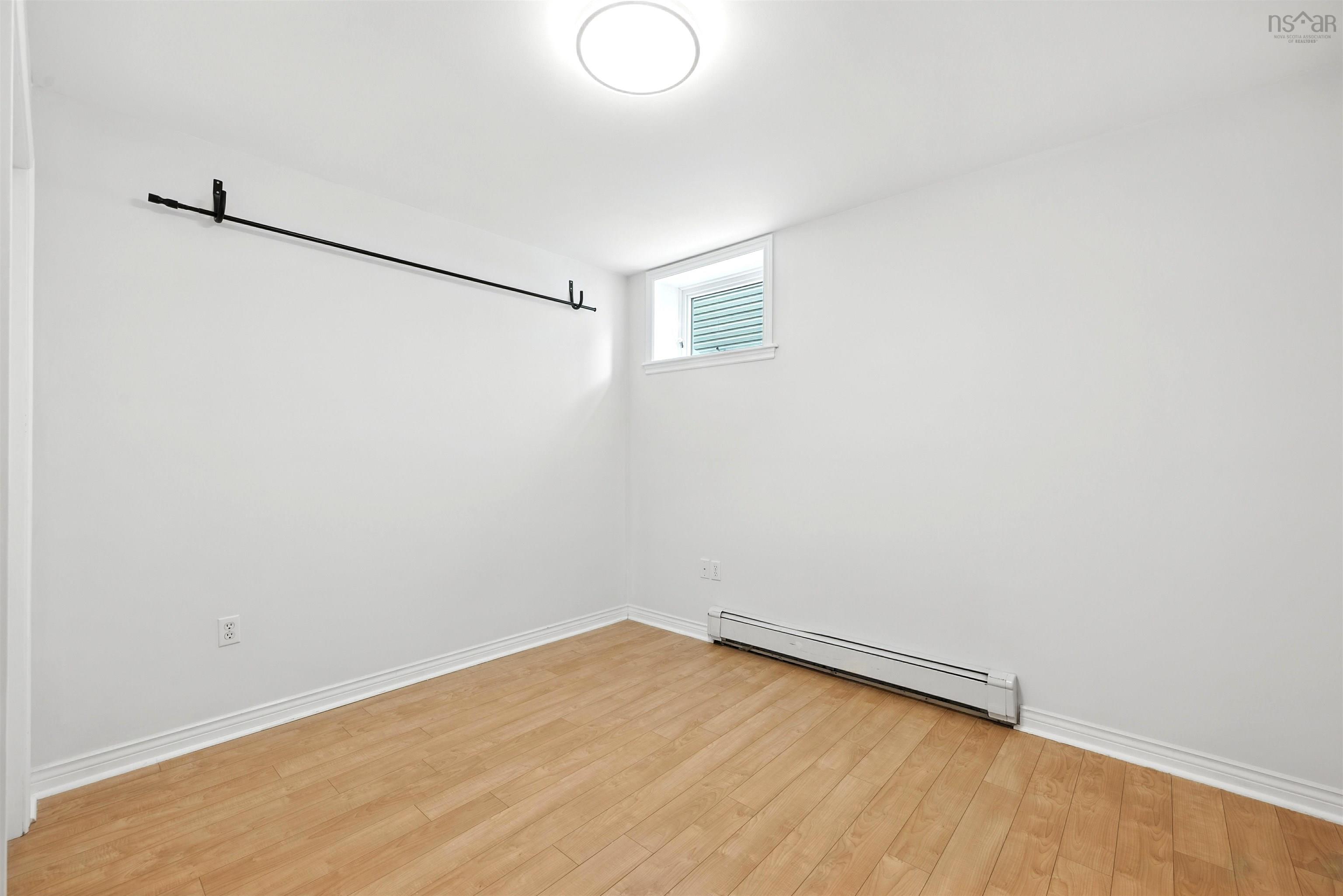 $639,000.00: 37 Baha Court, Bedford