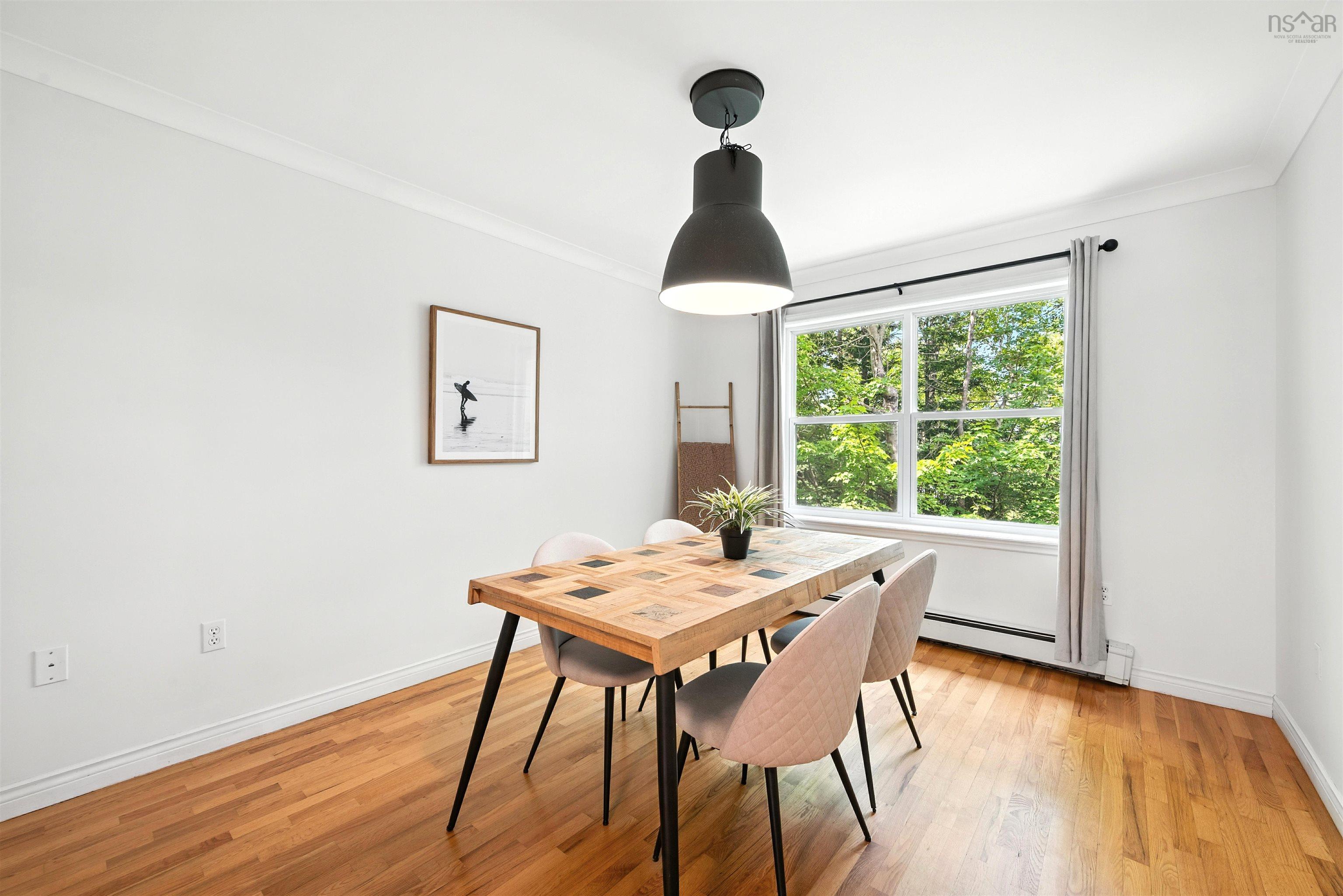 $639,000.00: 37 Baha Court, Bedford