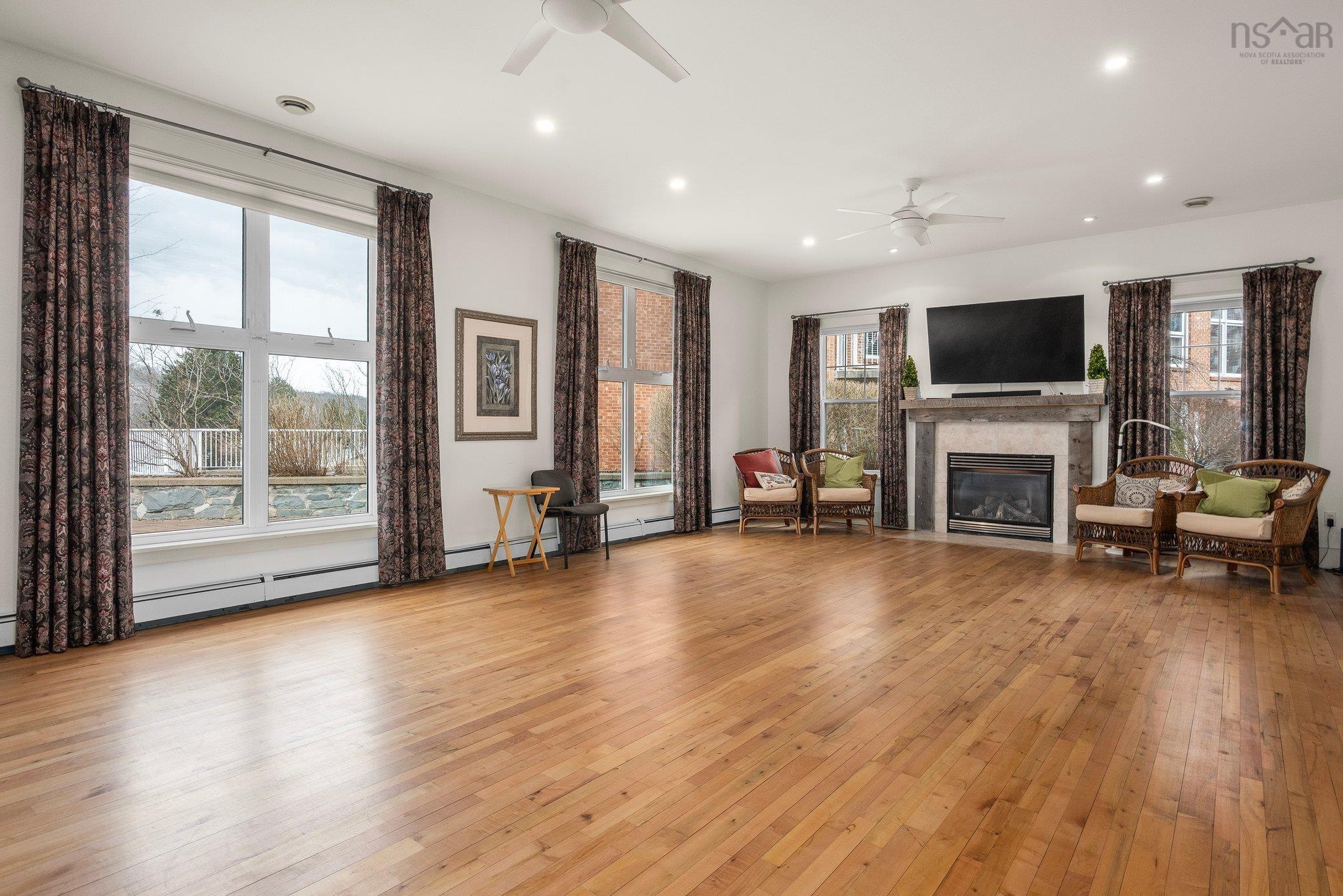 301 89 Waterfront Drive, Bedford, NS (MLS 202518760)