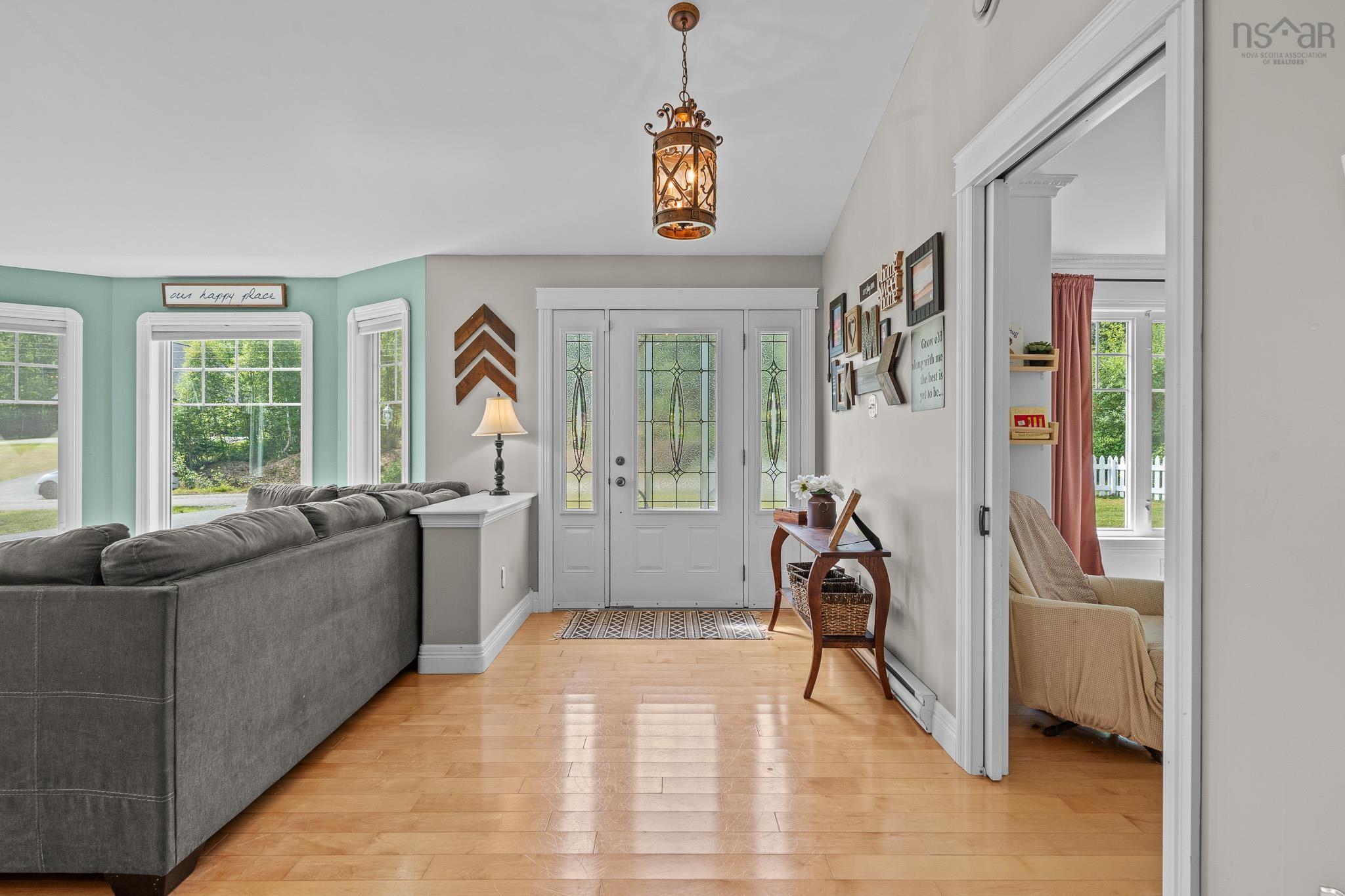 $499,999.00: 86 Fir Avenue, Salmon River