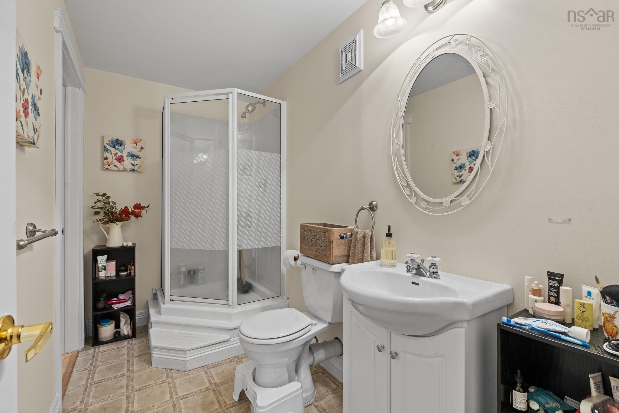 $499,999.00: 86 Fir Avenue, Salmon River