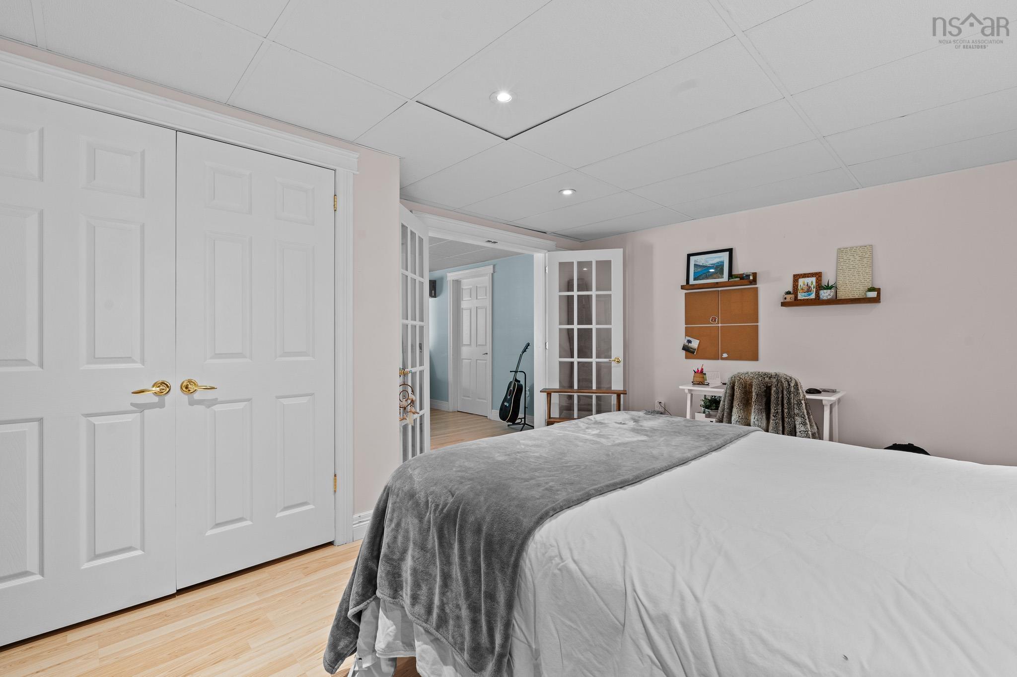 $499,999.00: 86 Fir Avenue, Salmon River