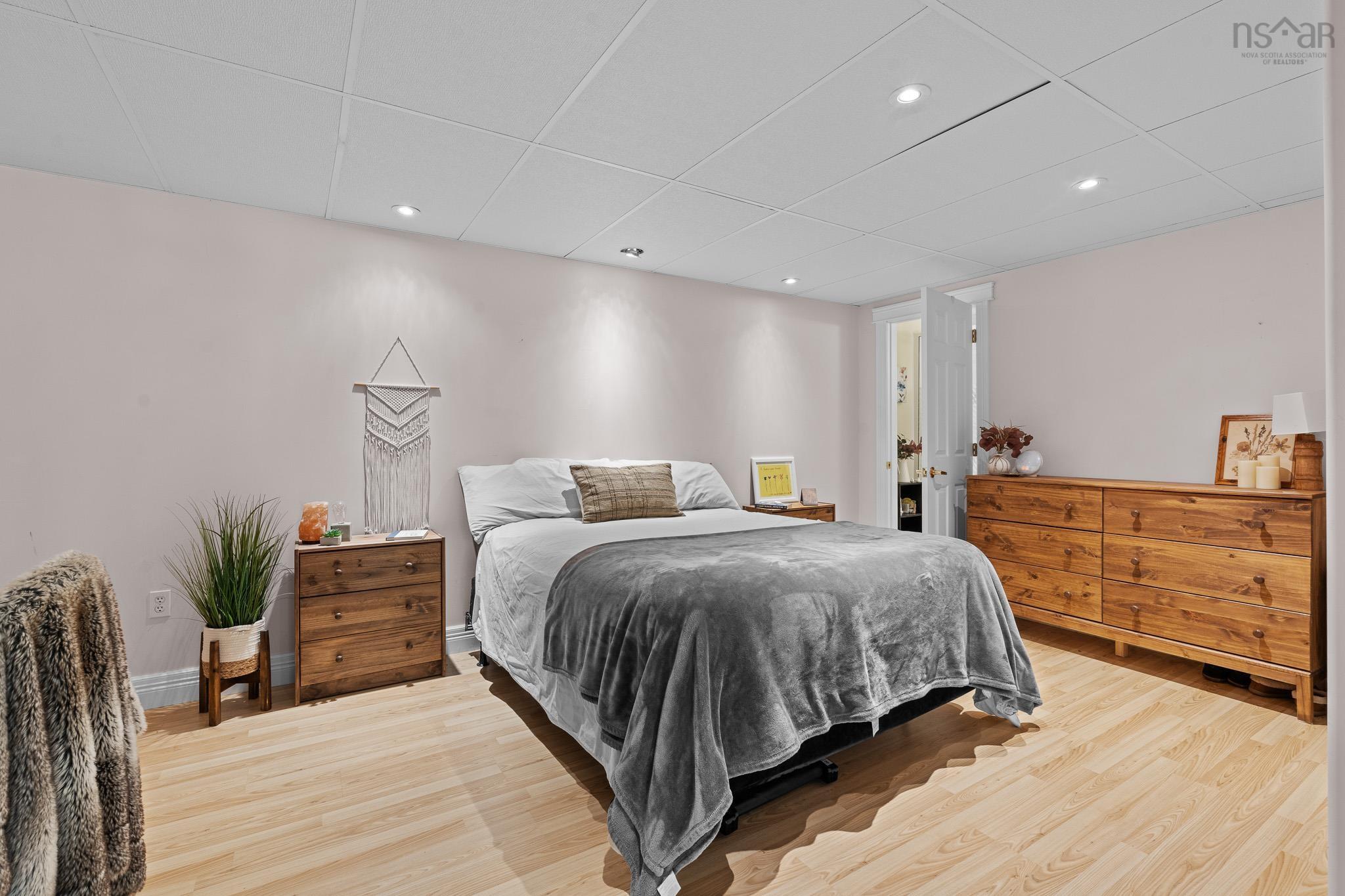 $499,999.00: 86 Fir Avenue, Salmon River