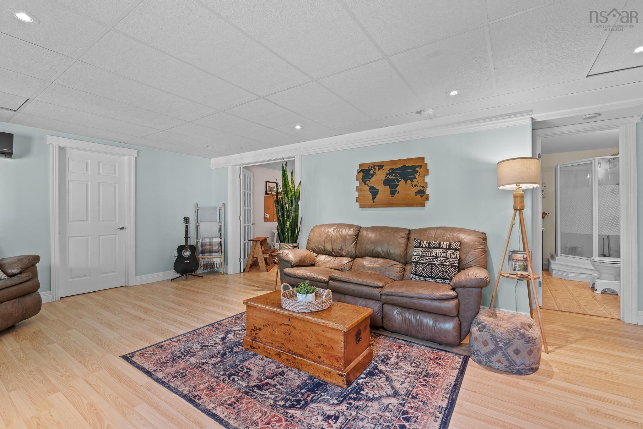 $499,999.00: 86 Fir Avenue, Salmon River