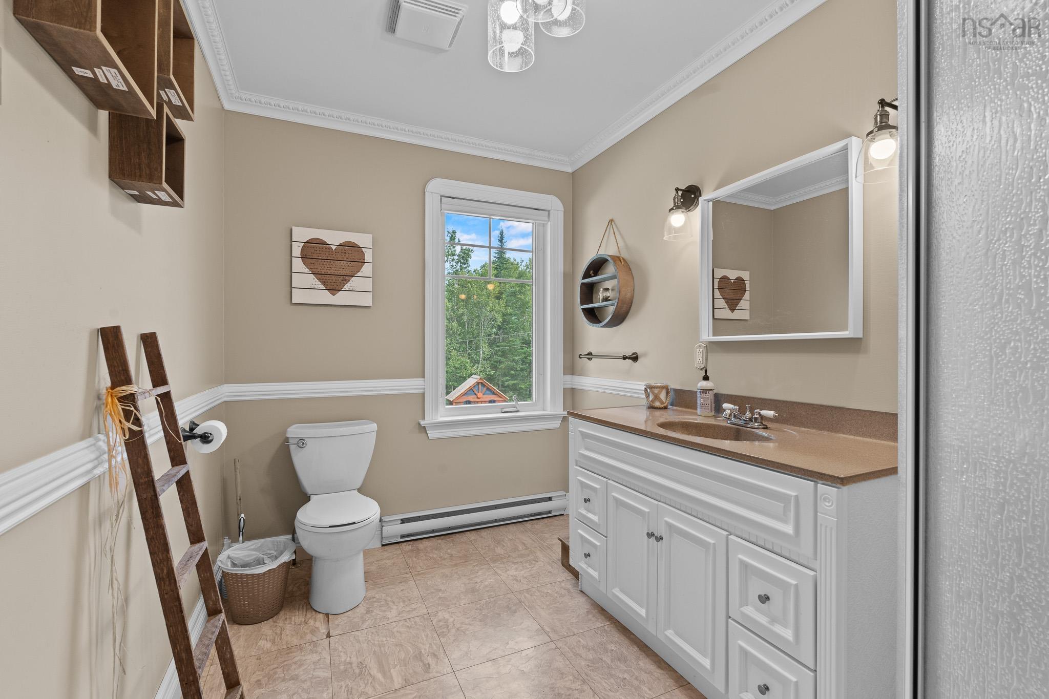 $499,999.00: 86 Fir Avenue, Salmon River