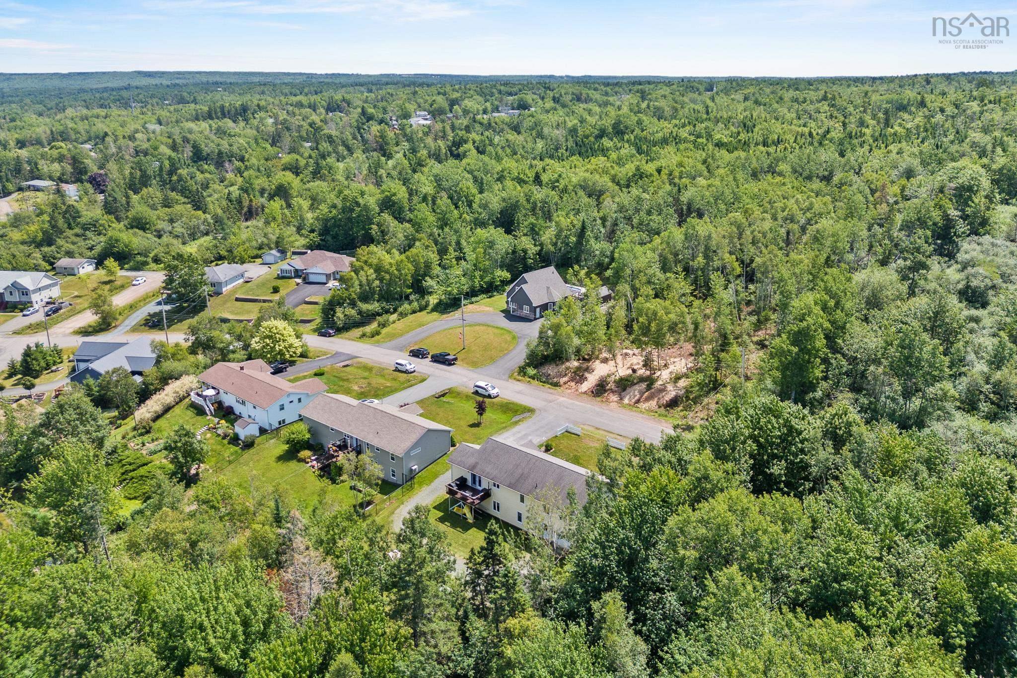 $499,999.00: 86 Fir Avenue, Salmon River