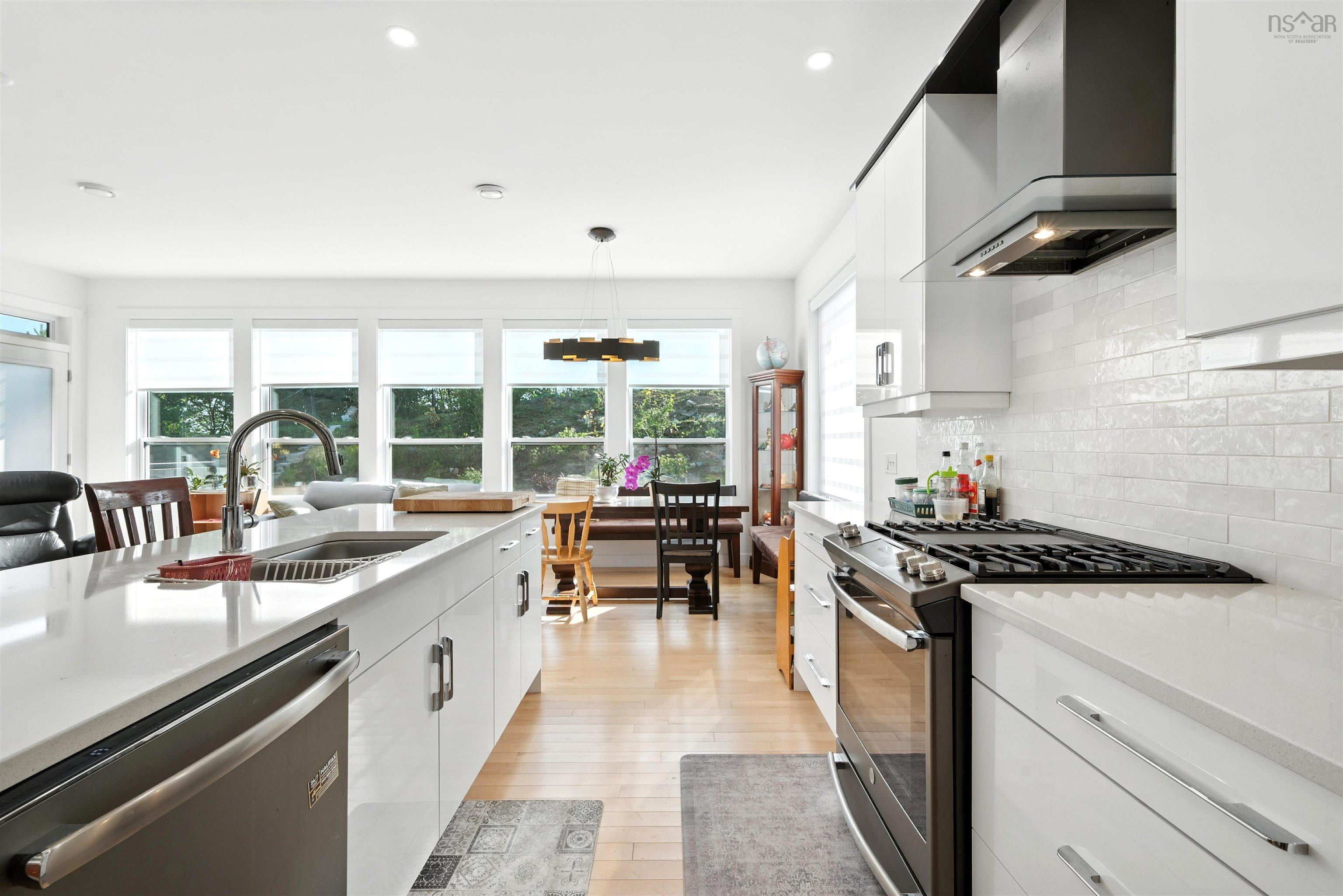 $938,900.00: 20 Bradford Place, Bedford