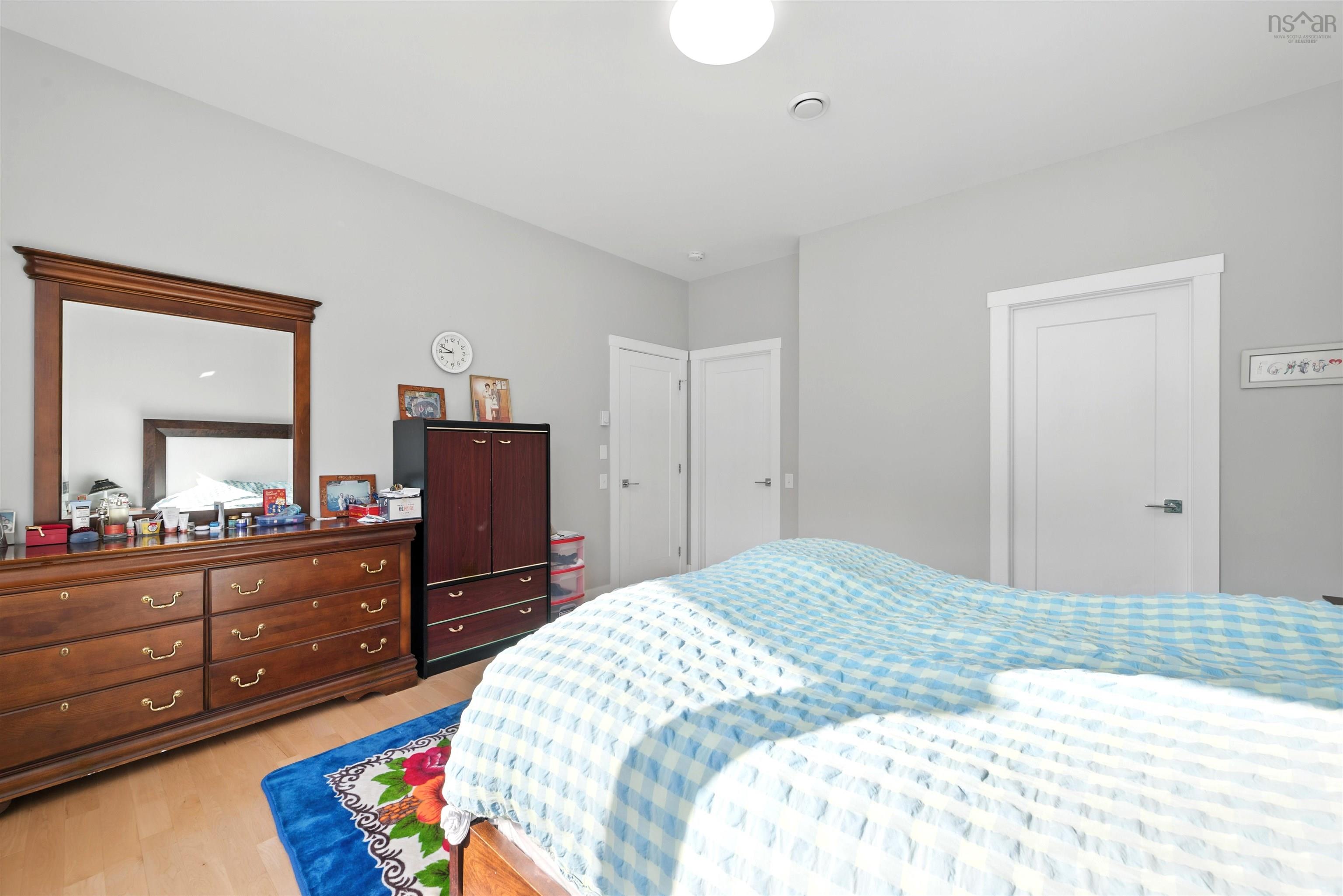 $938,900.00: 20 Bradford Place, Bedford