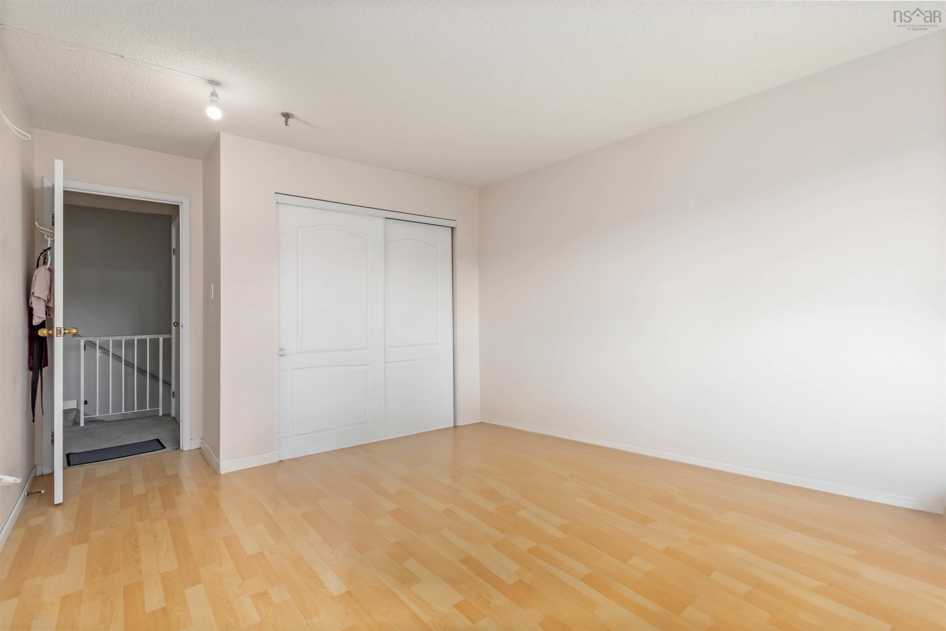 $369,900.00: 303 15 Knightsridge Drive, Halifax
