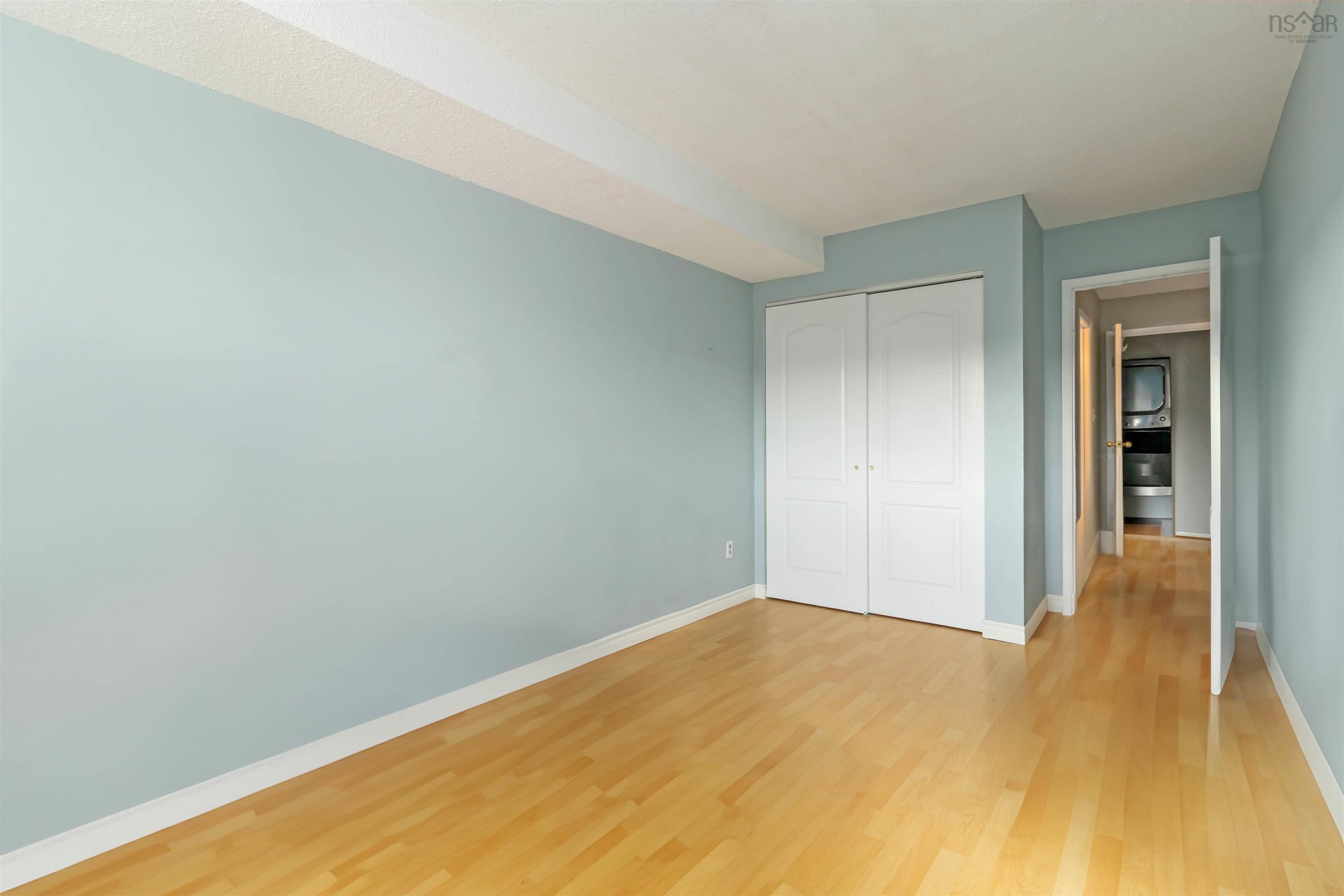 $369,900.00: 303 15 Knightsridge Drive, Halifax