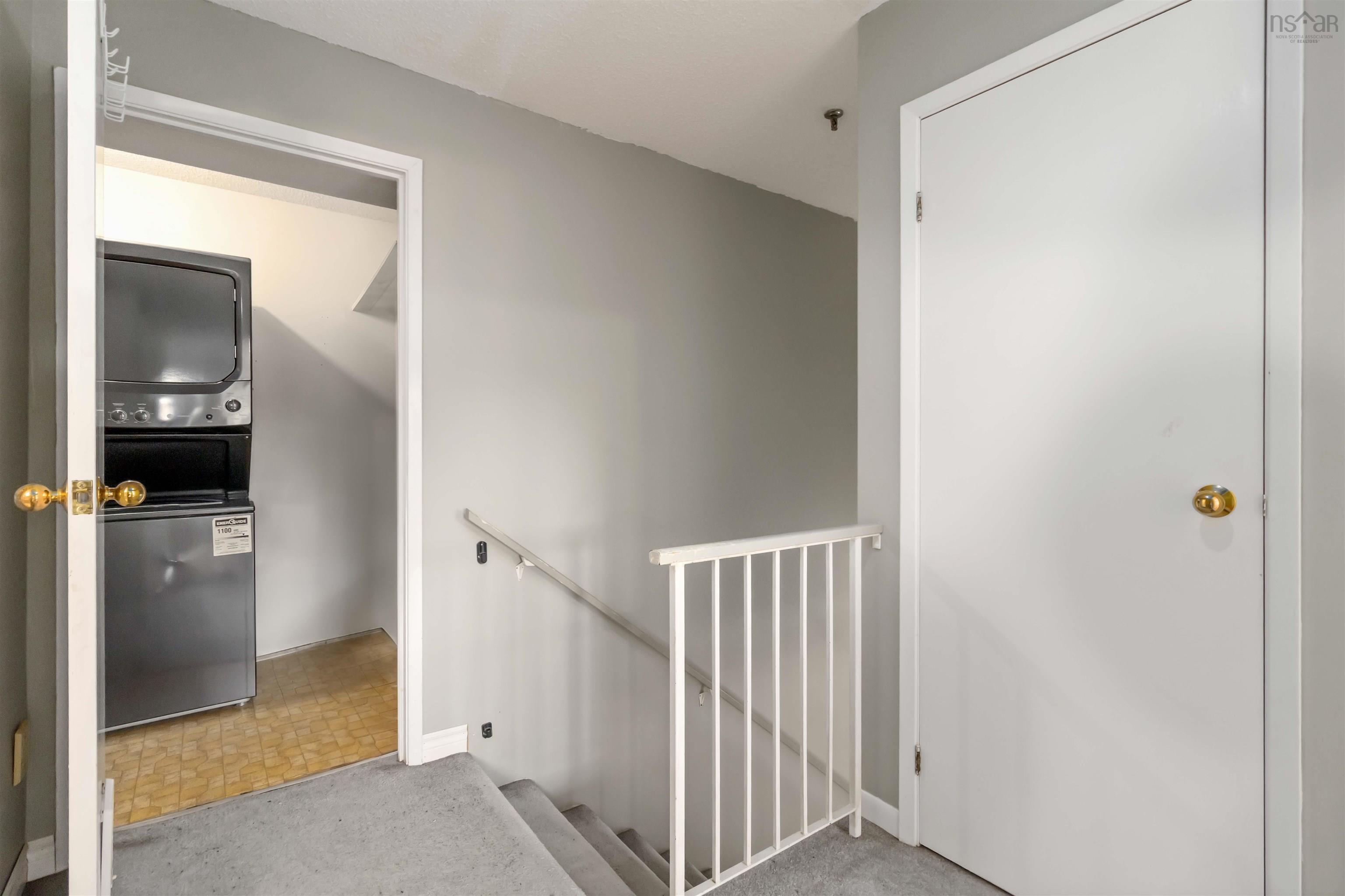 $369,900.00: 303 15 Knightsridge Drive, Halifax