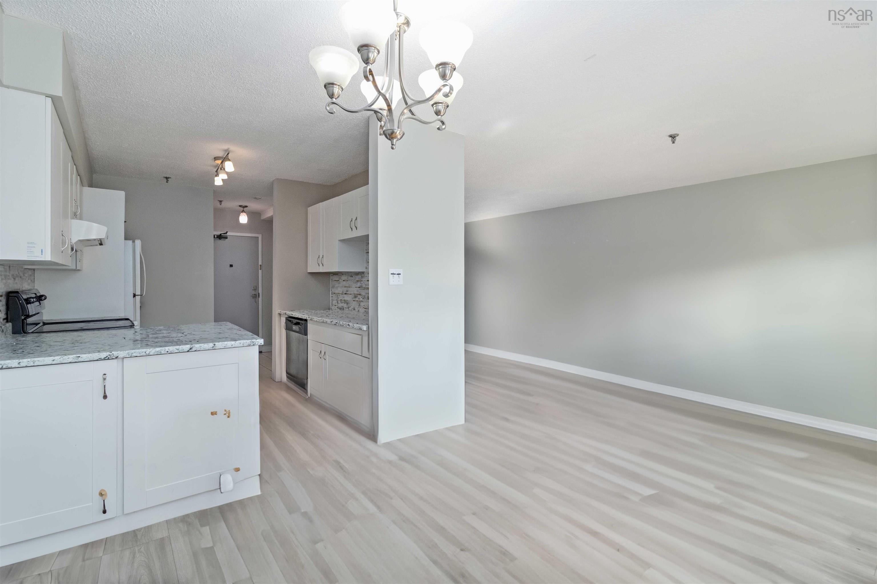 $369,900.00: 303 15 Knightsridge Drive, Halifax