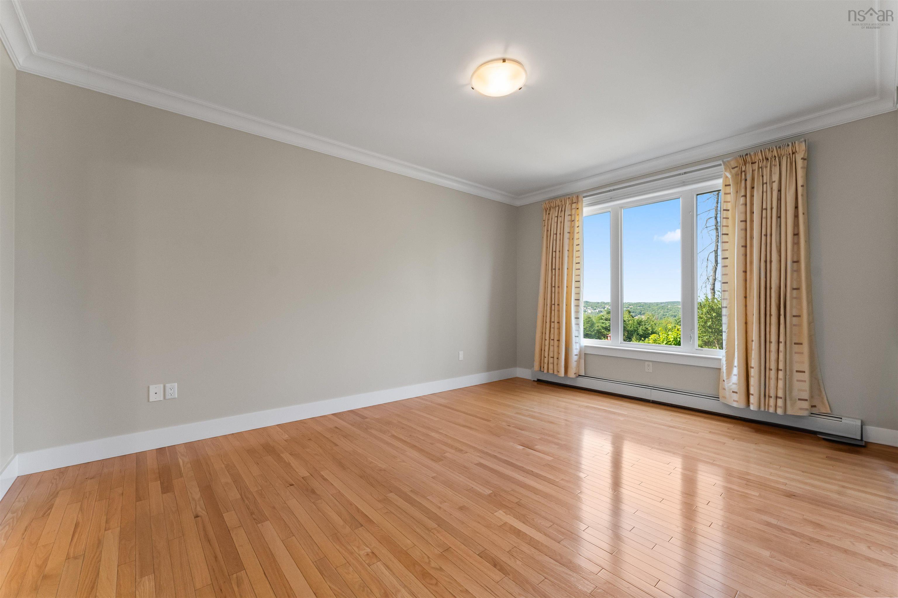 $725,000.00: 25 Kirkwood Court, Bedford