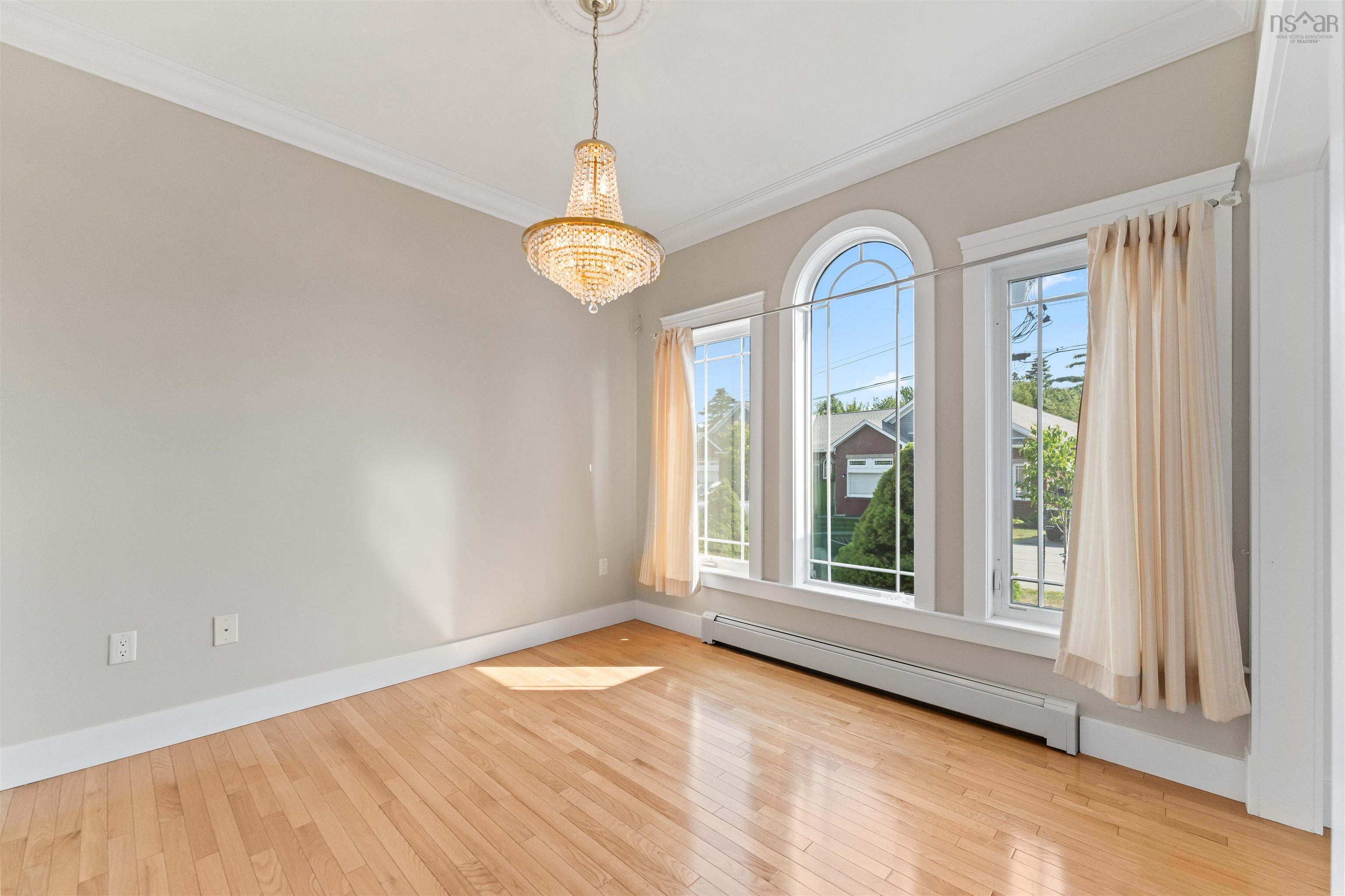 $725,000.00: 25 Kirkwood Court, Bedford