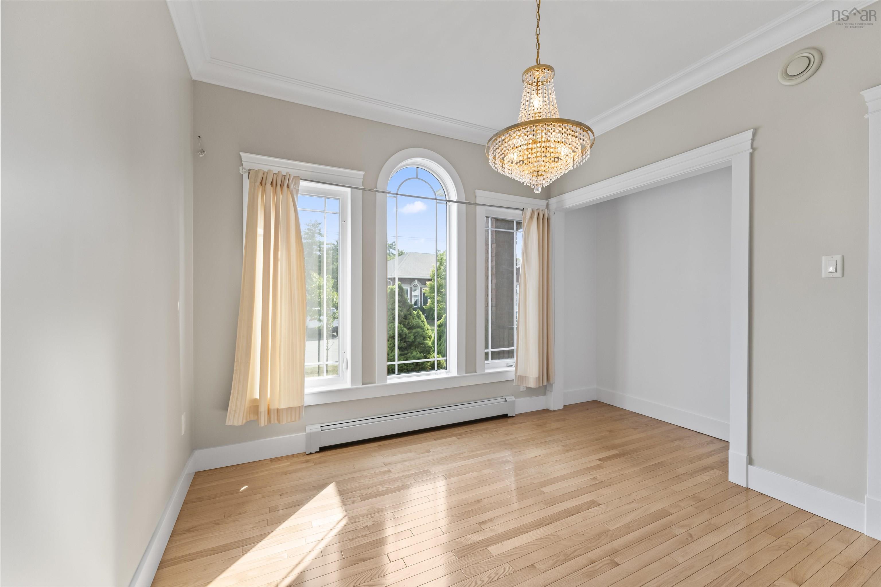 $725,000.00: 25 Kirkwood Court, Bedford