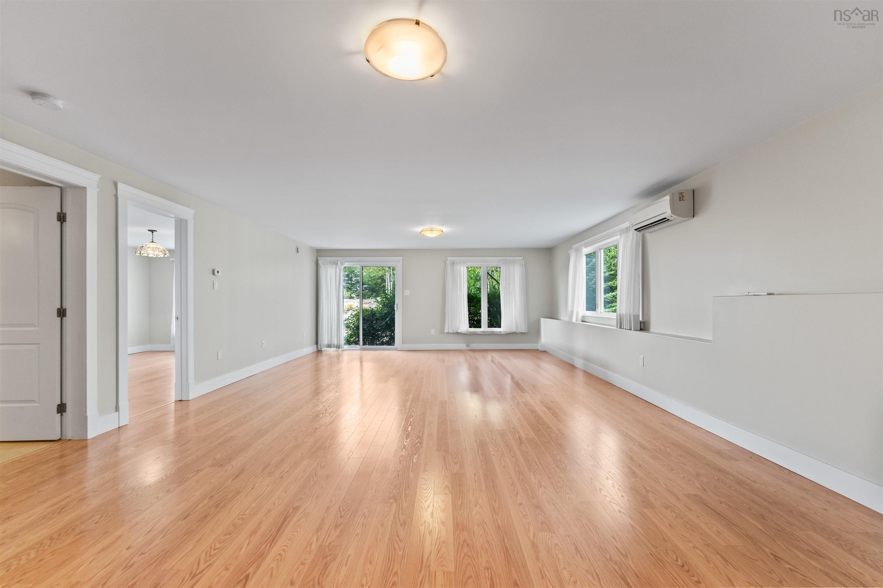 $725,000.00: 25 Kirkwood Court, Bedford