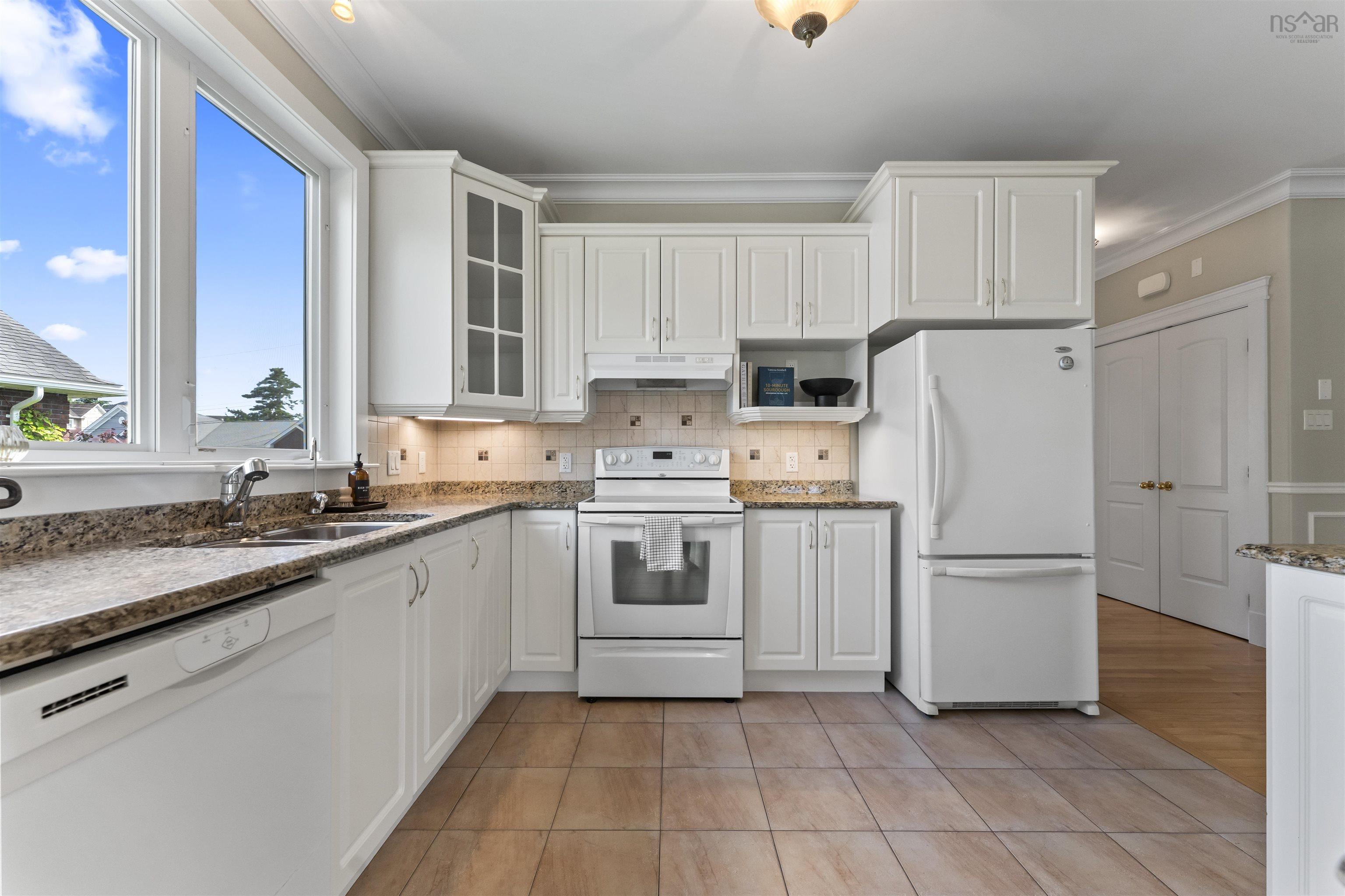 $725,000.00: 25 Kirkwood Court, Bedford