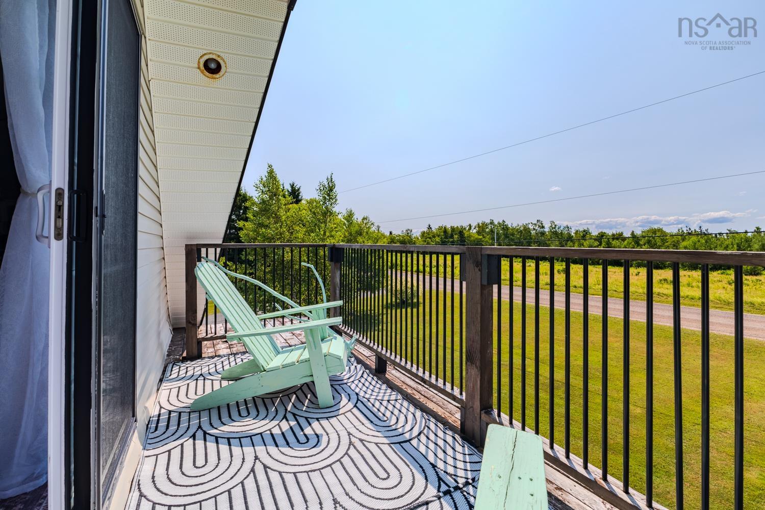 $649,900.00: 1923 Fox Harbour Rd, Fox Harbour