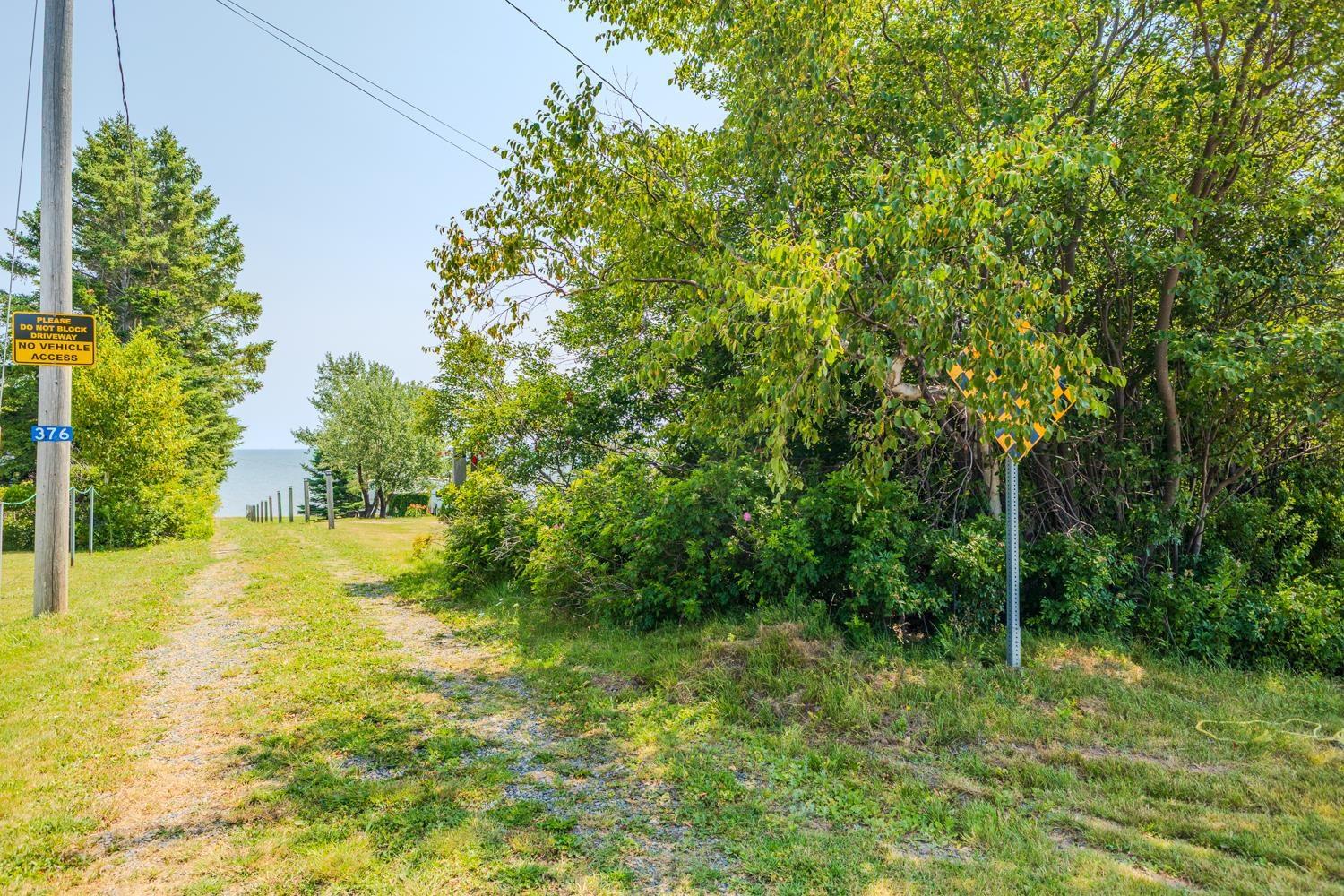 $649,900.00: 1923 Fox Harbour Rd, Fox Harbour