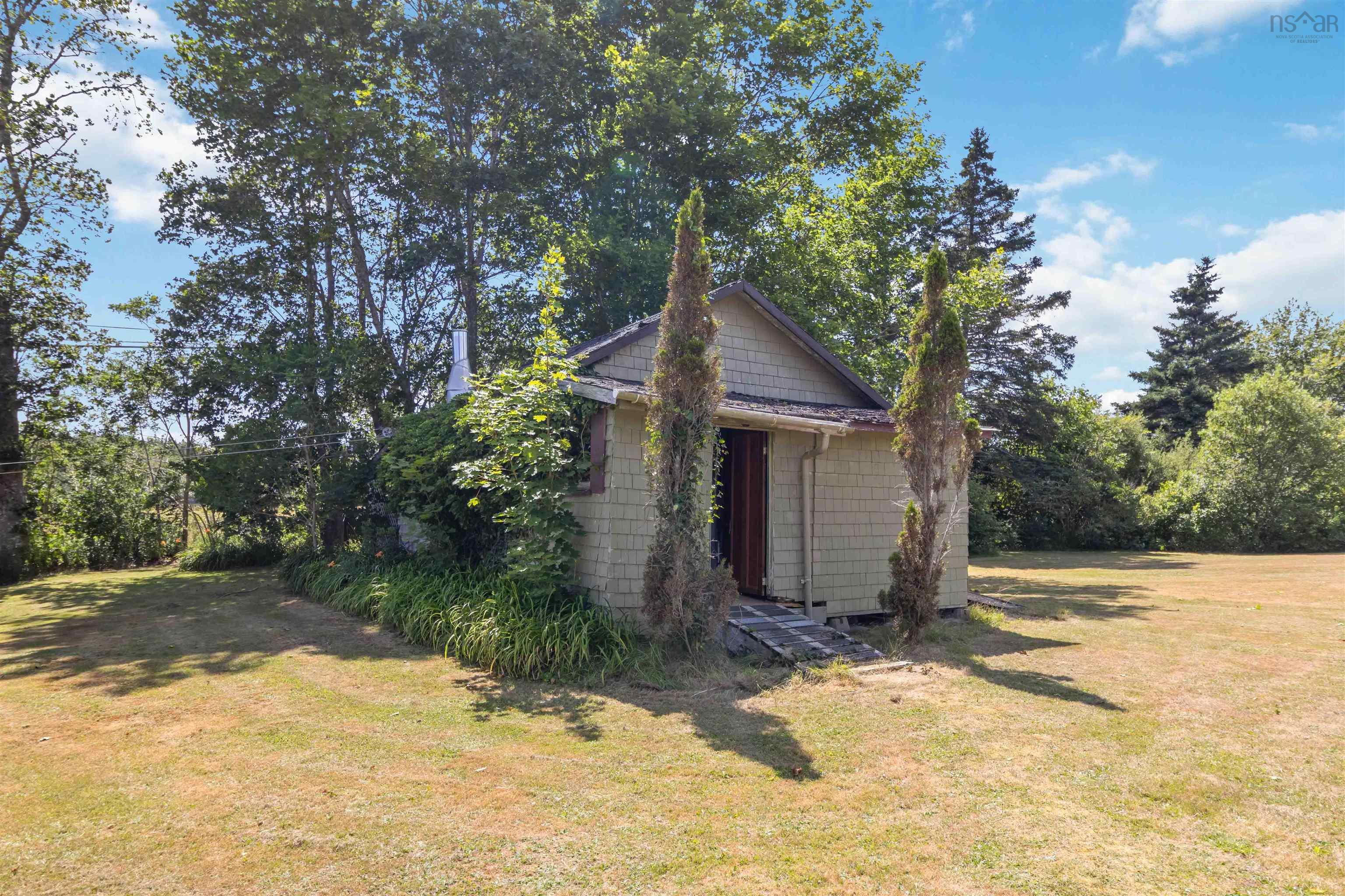 $409,000.00: 22 Hogg Lane, Sheet Harbour
