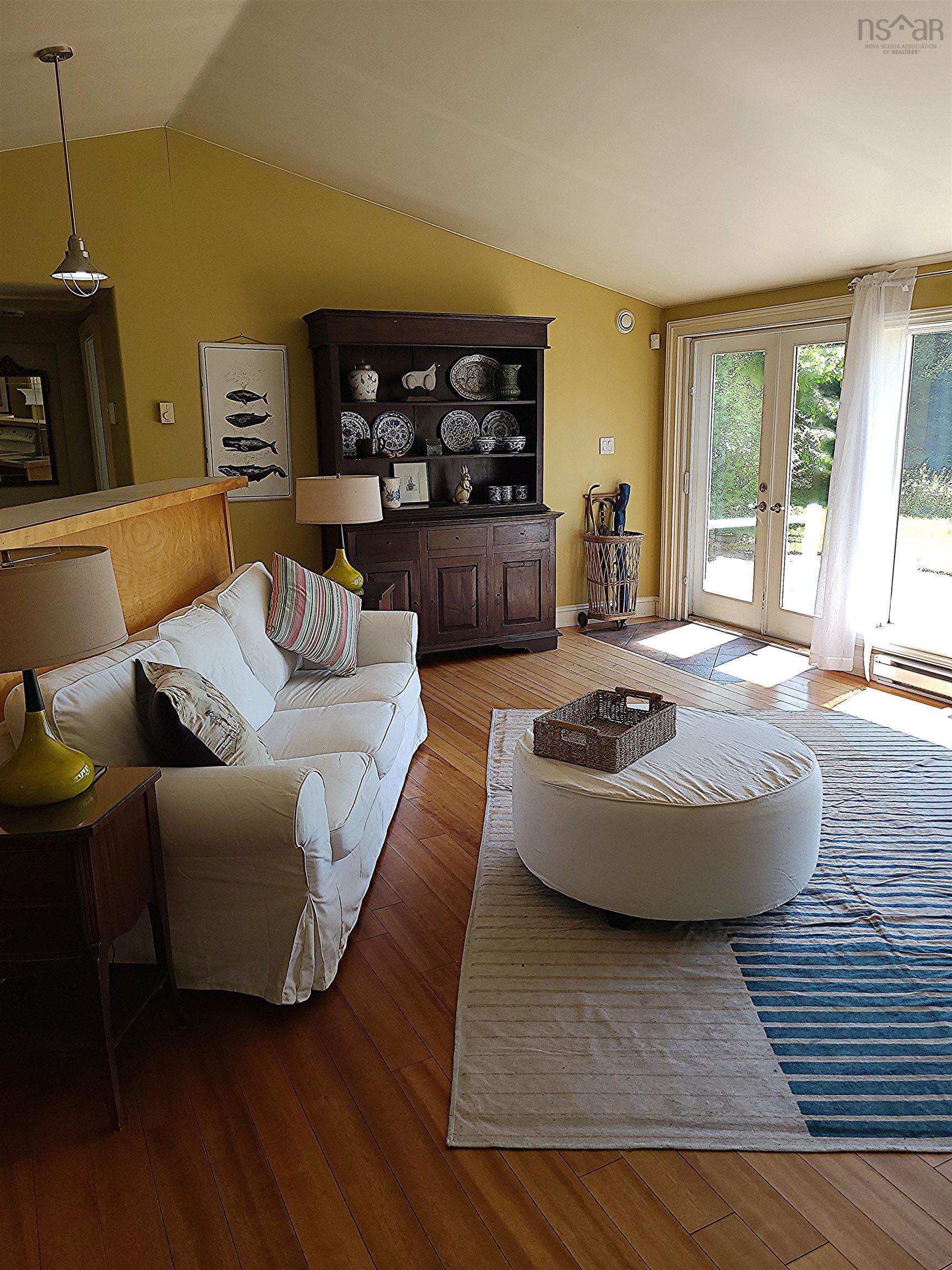 $974,900.00: 8518 St. Margarets Bay Road, Black Point