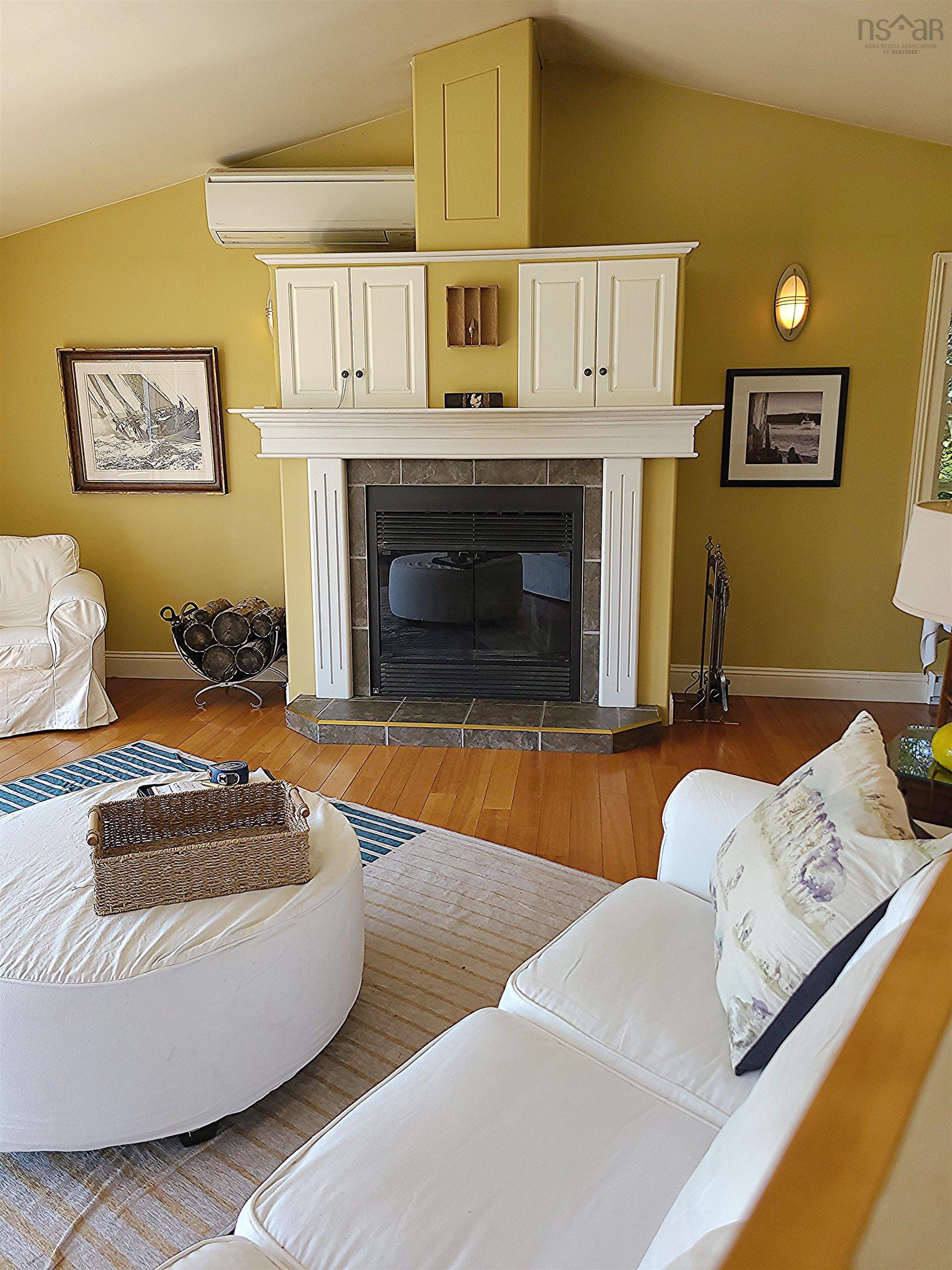 $974,900.00: 8518 St. Margarets Bay Road, Black Point