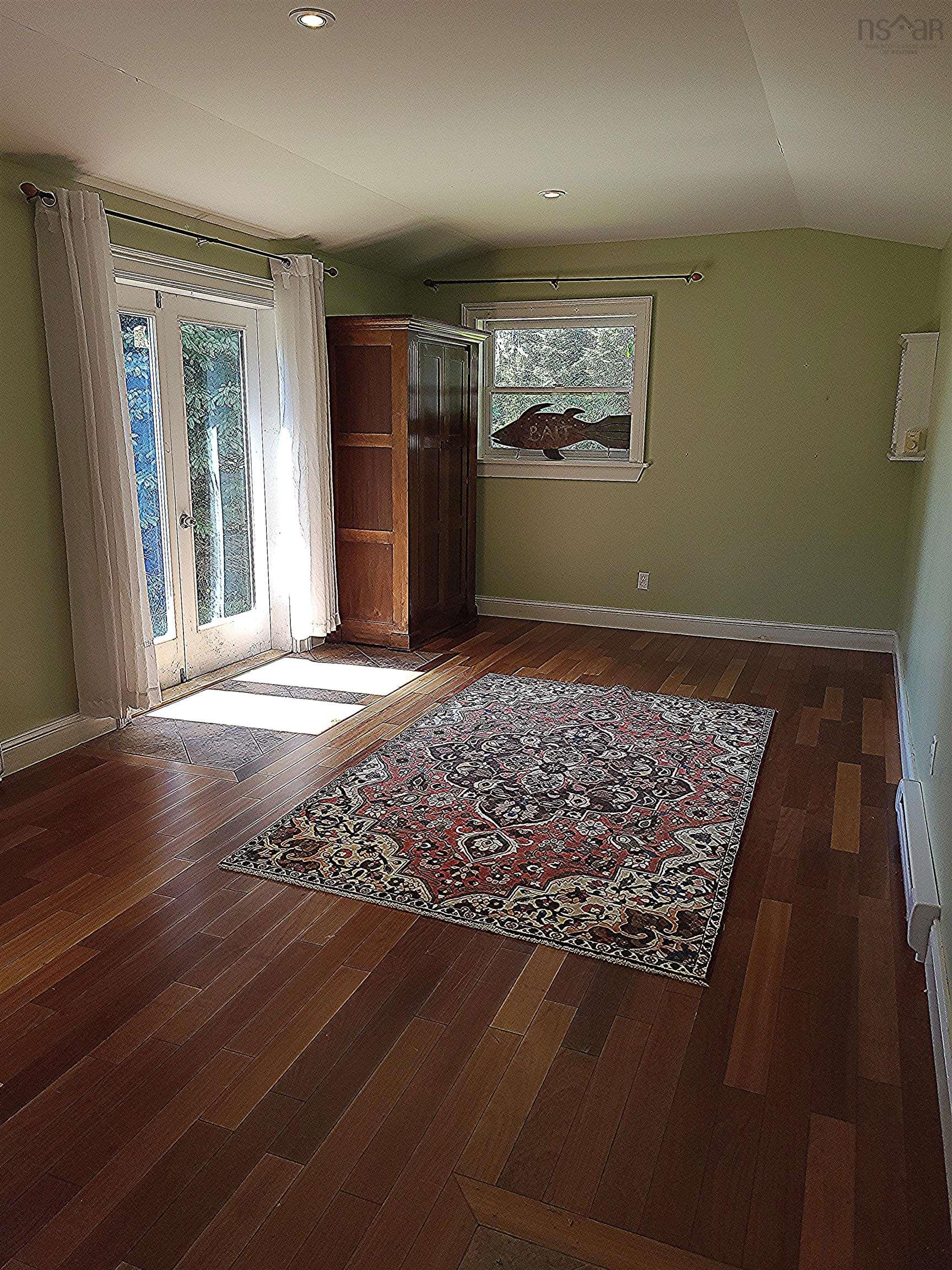 $974,900.00: 8518 St. Margarets Bay Road, Black Point