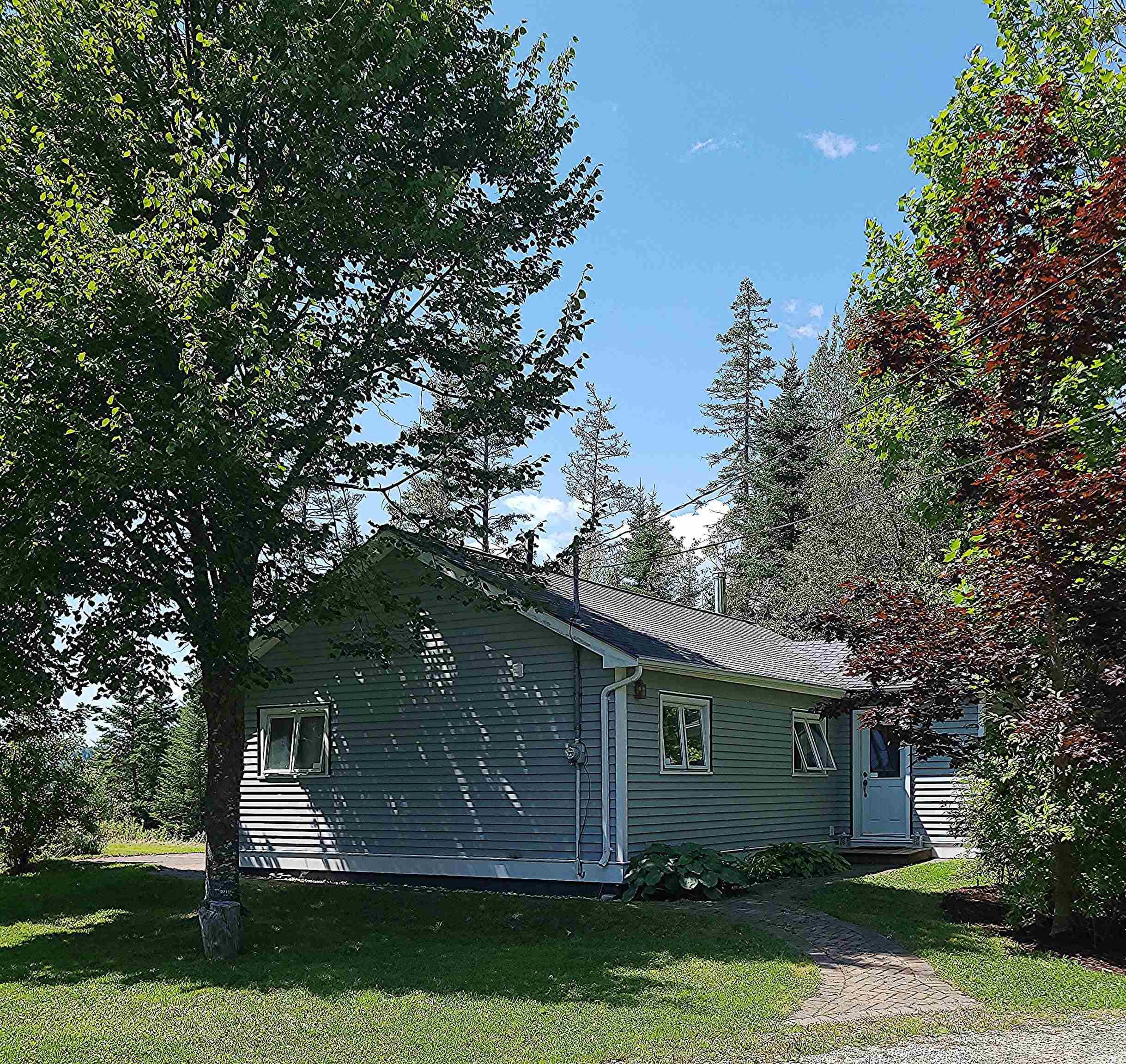 $974,900.00: 8518 St. Margarets Bay Road, Black Point