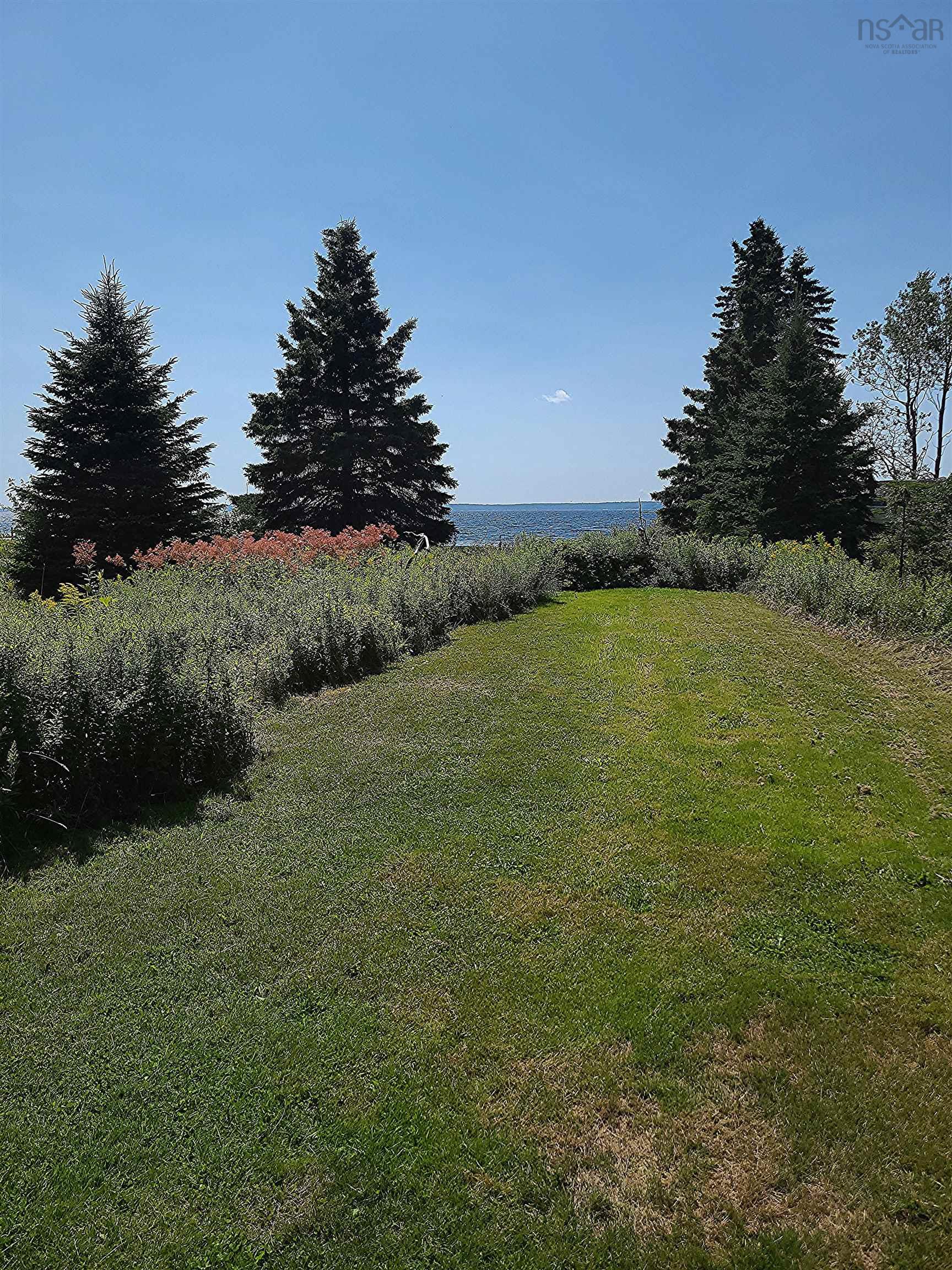 $974,900.00: 8518 St. Margarets Bay Road, Black Point
