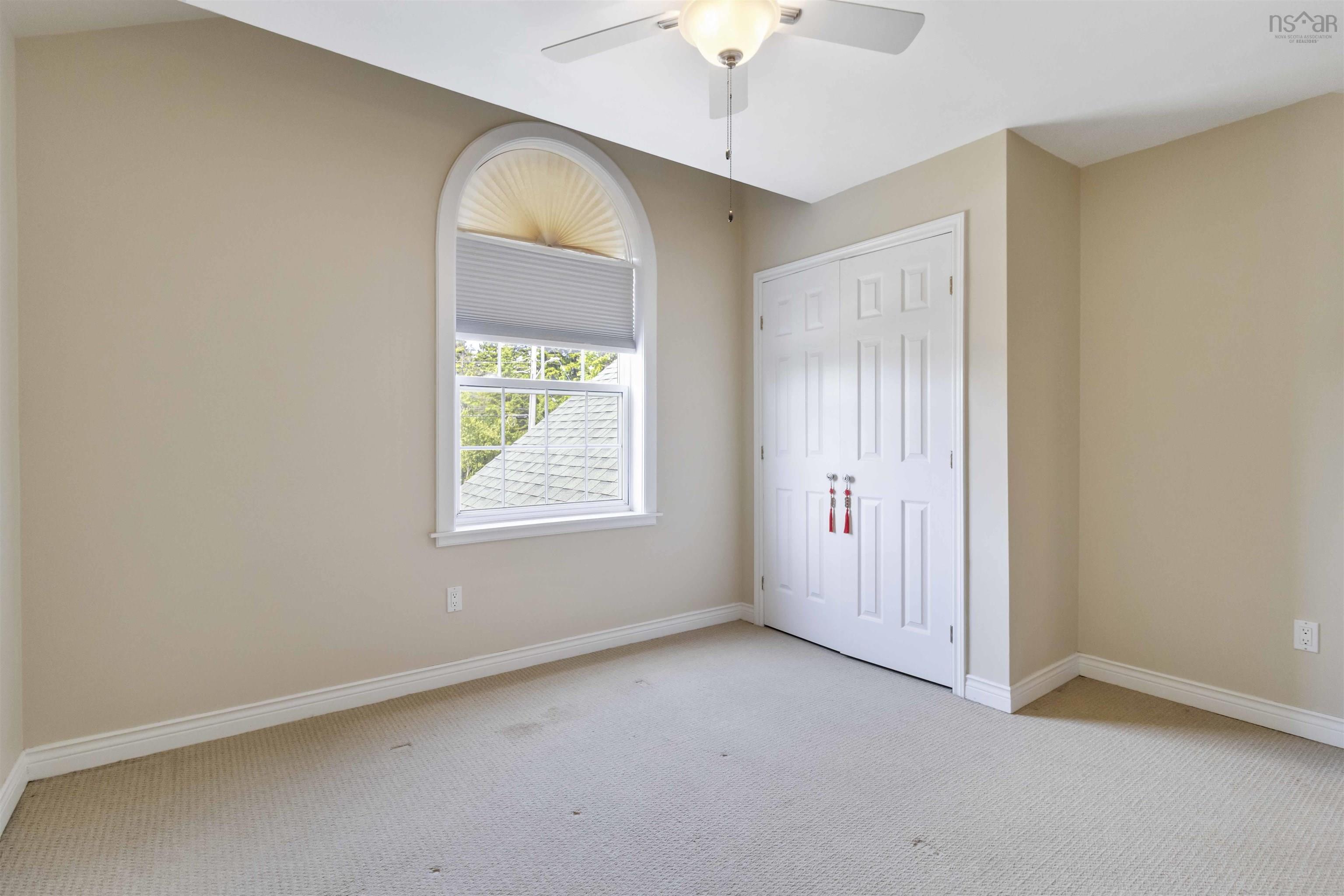 $799,900.00: 194 Radcliffe Drive, Clayton Park