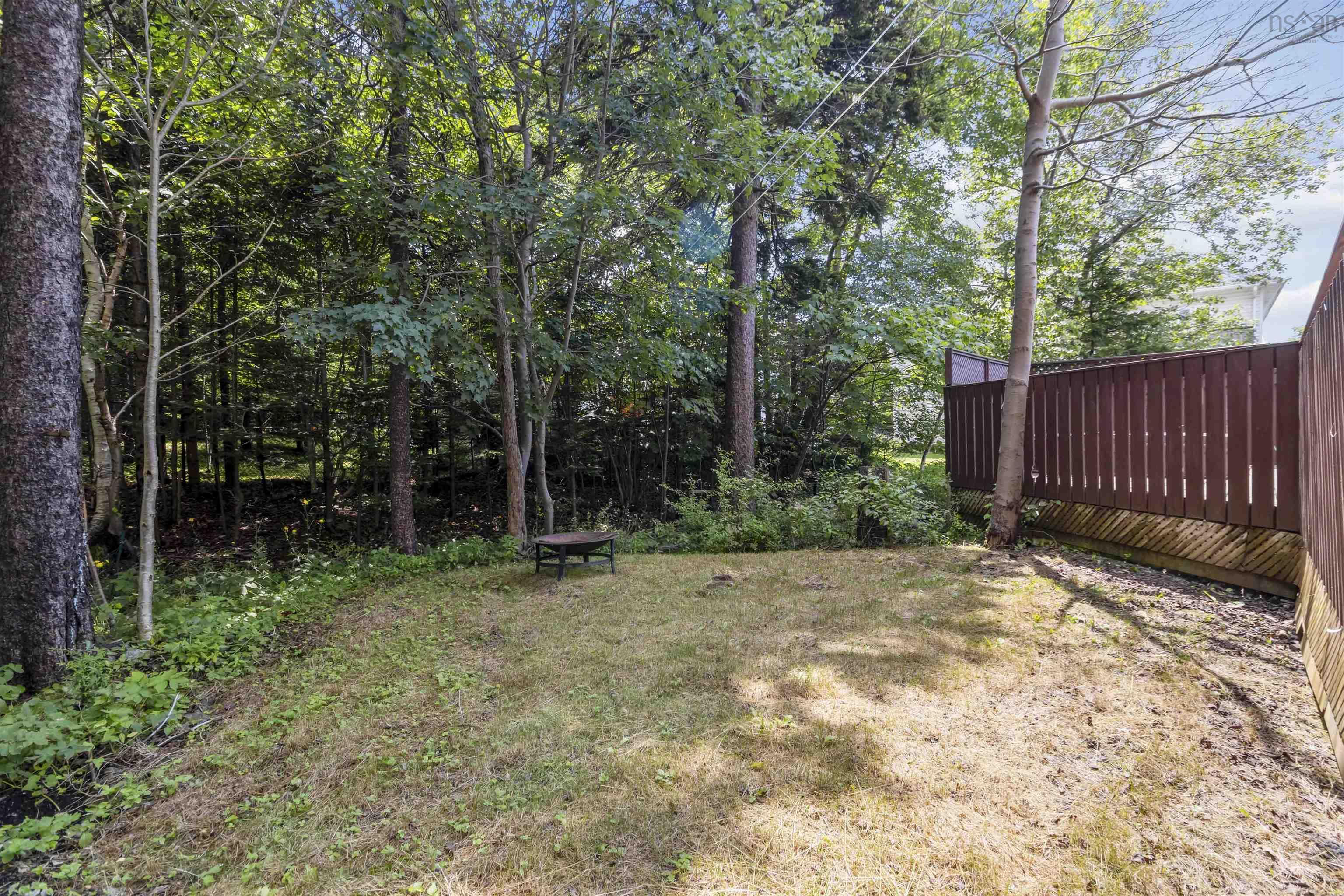$799,900.00: 194 Radcliffe Drive, Clayton Park