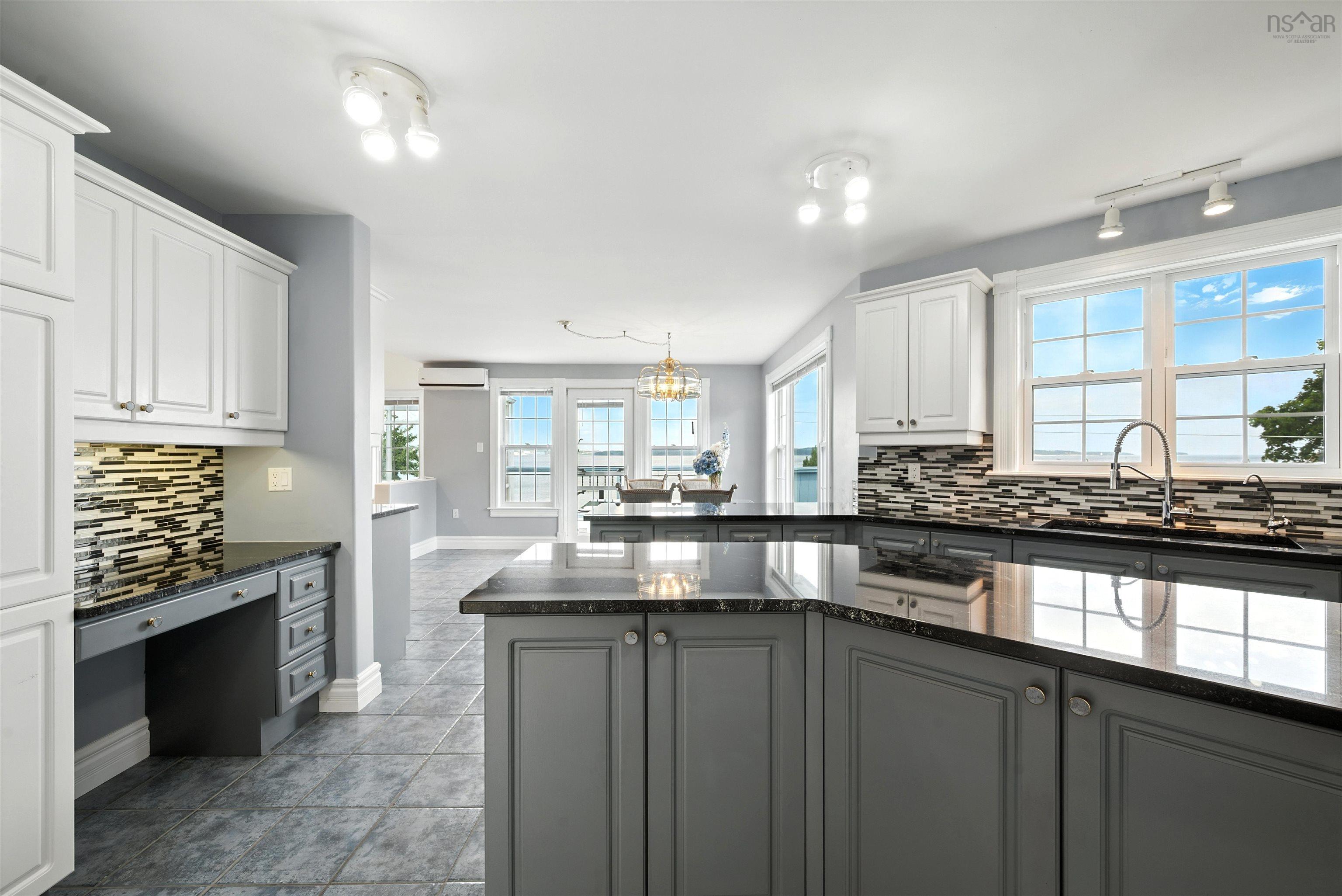 18 Keefe Drive, Purcell's Cove, NS (MLS 202518841)