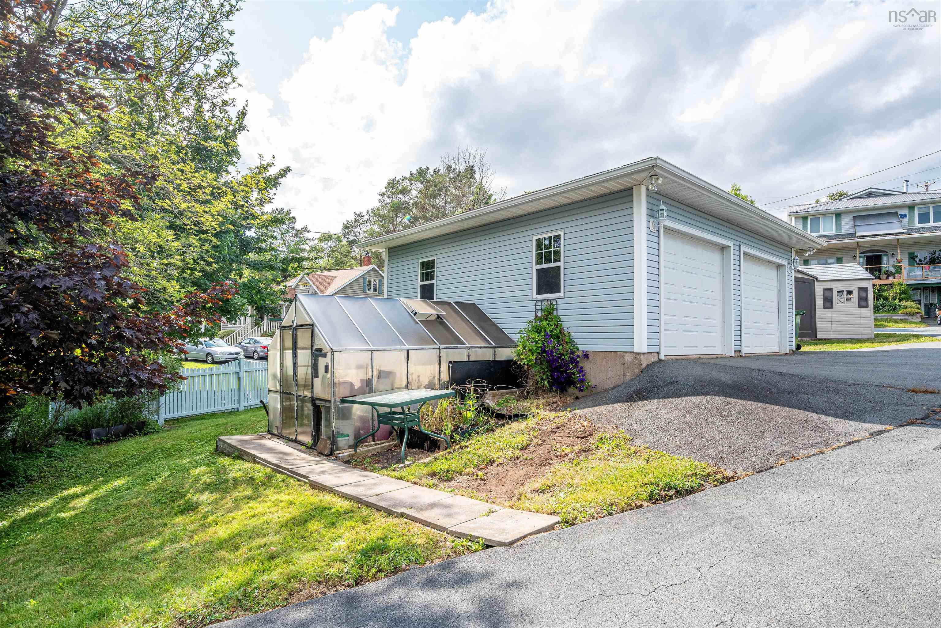 18 Keefe Drive, Purcell's Cove, NS (MLS 202518841)