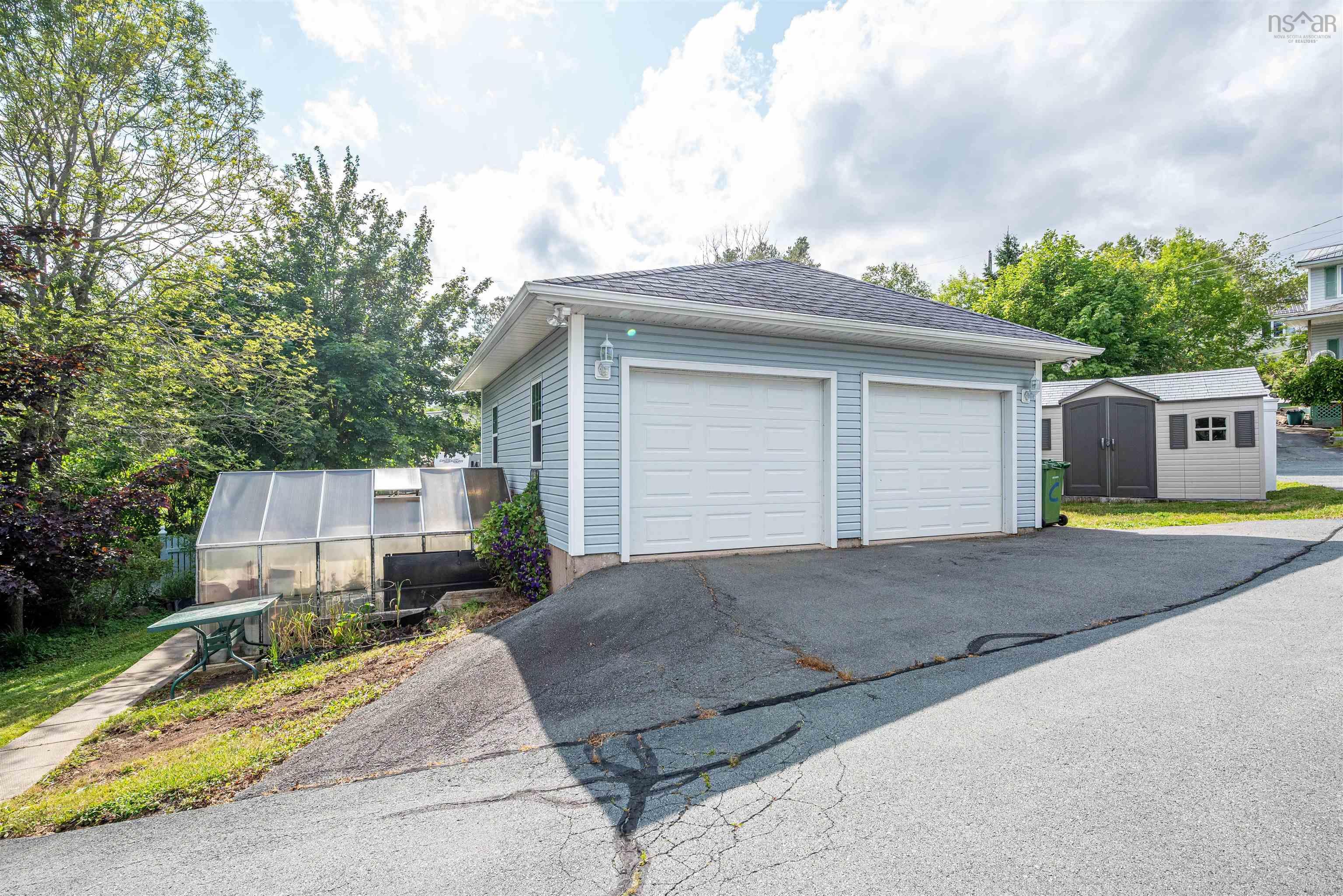 18 Keefe Drive, Purcell's Cove, NS (MLS 202518841)