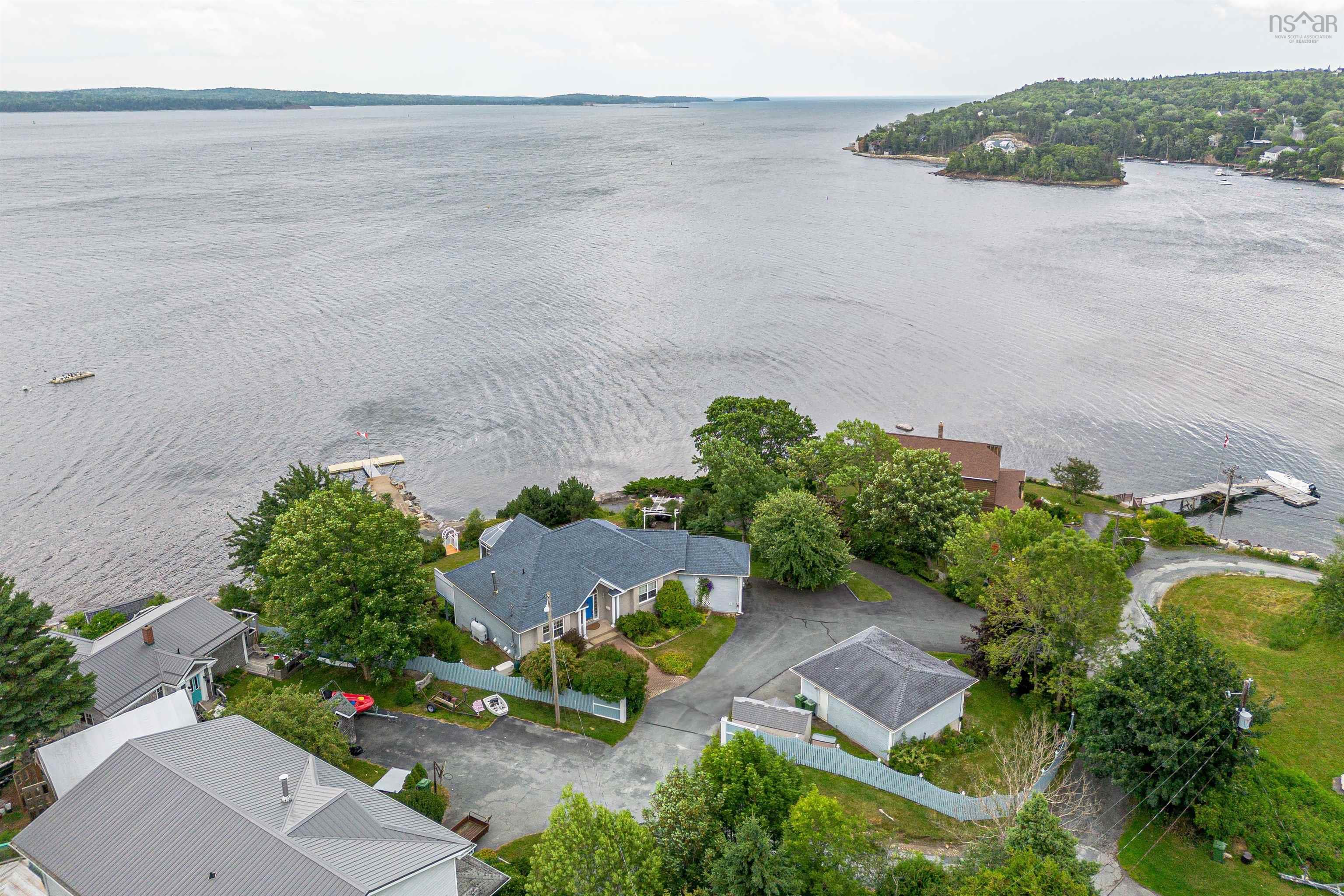 18 Keefe Drive, Purcell's Cove, NS (MLS 202518841)