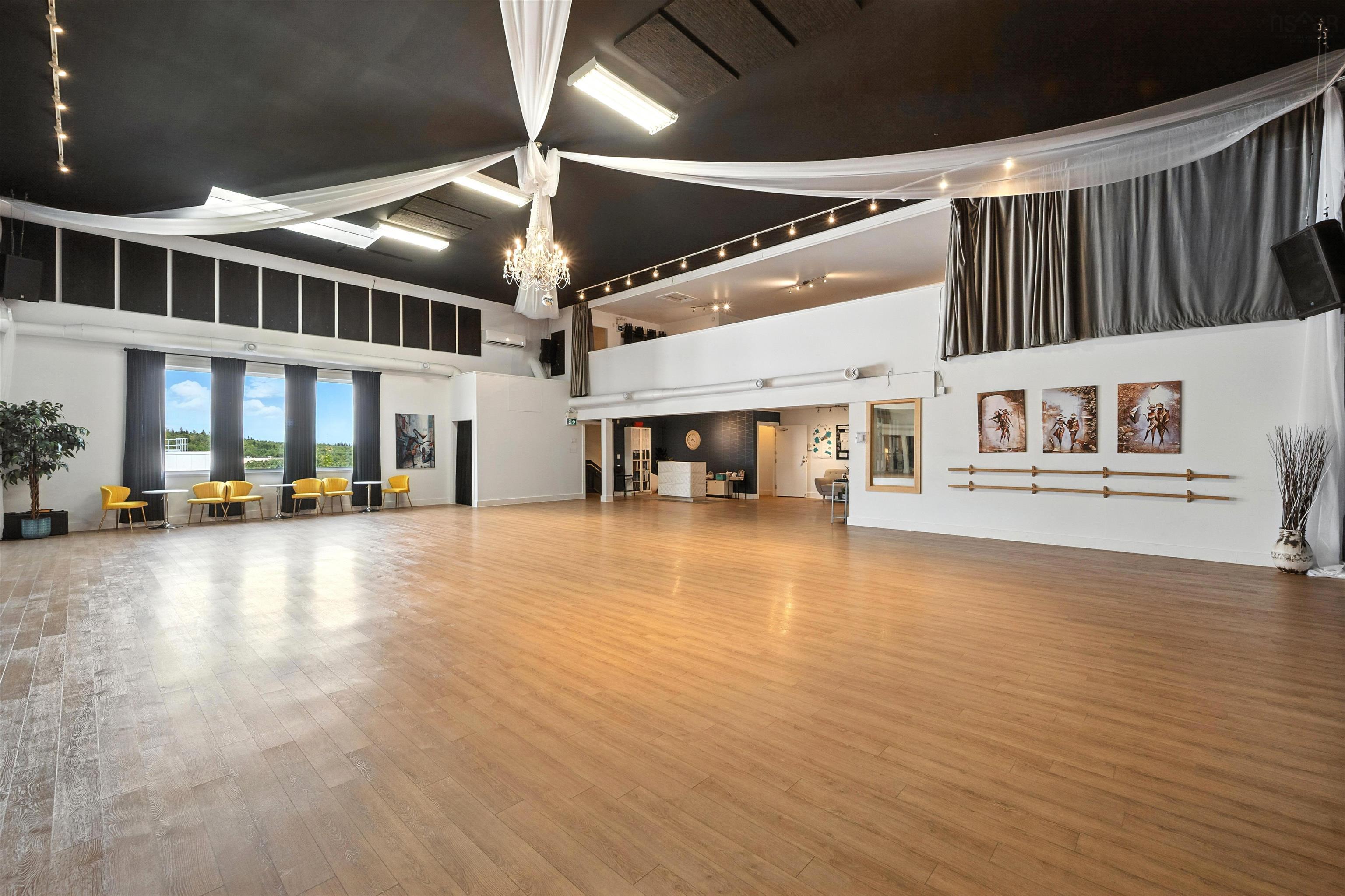 $2,135,000.00: 59 McQuade Lake Crescent, Beechville