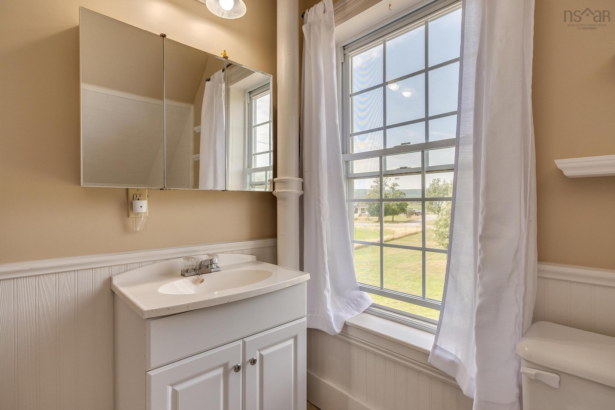 $560,000.00: 710 Main Street, Lawrencetown