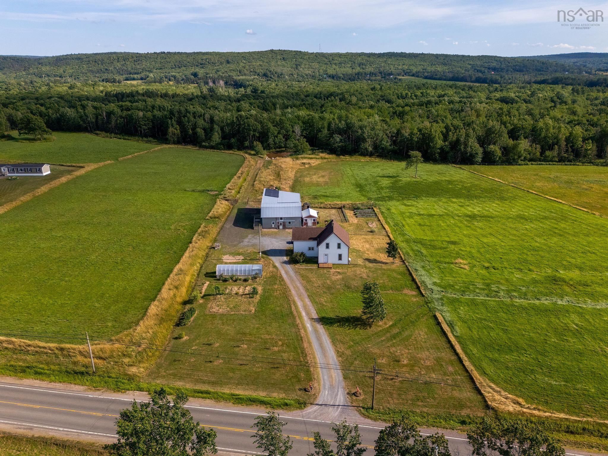 $560,000.00: 710 Main Street, Lawrencetown