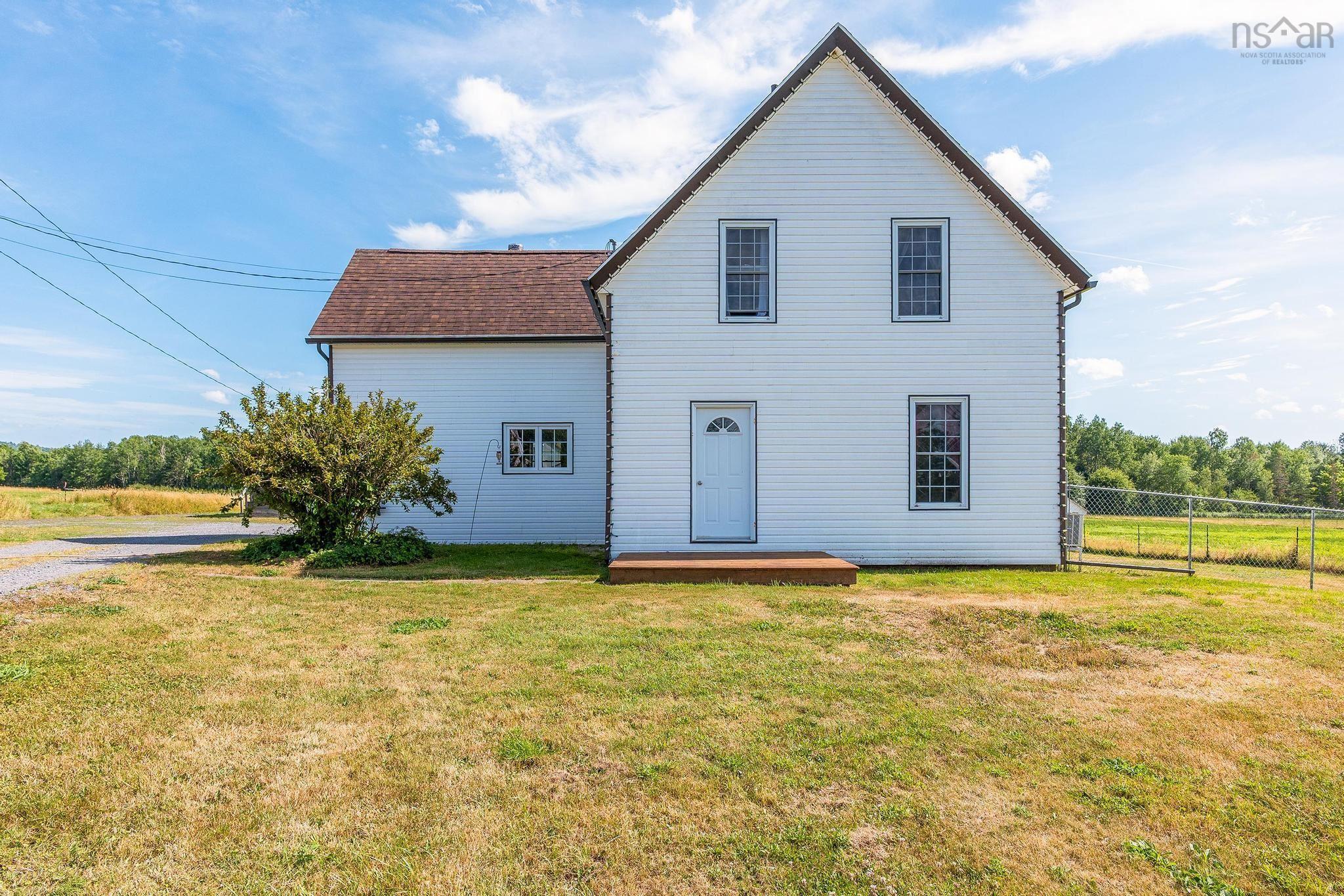 $560,000.00: 710 Main Street, Lawrencetown