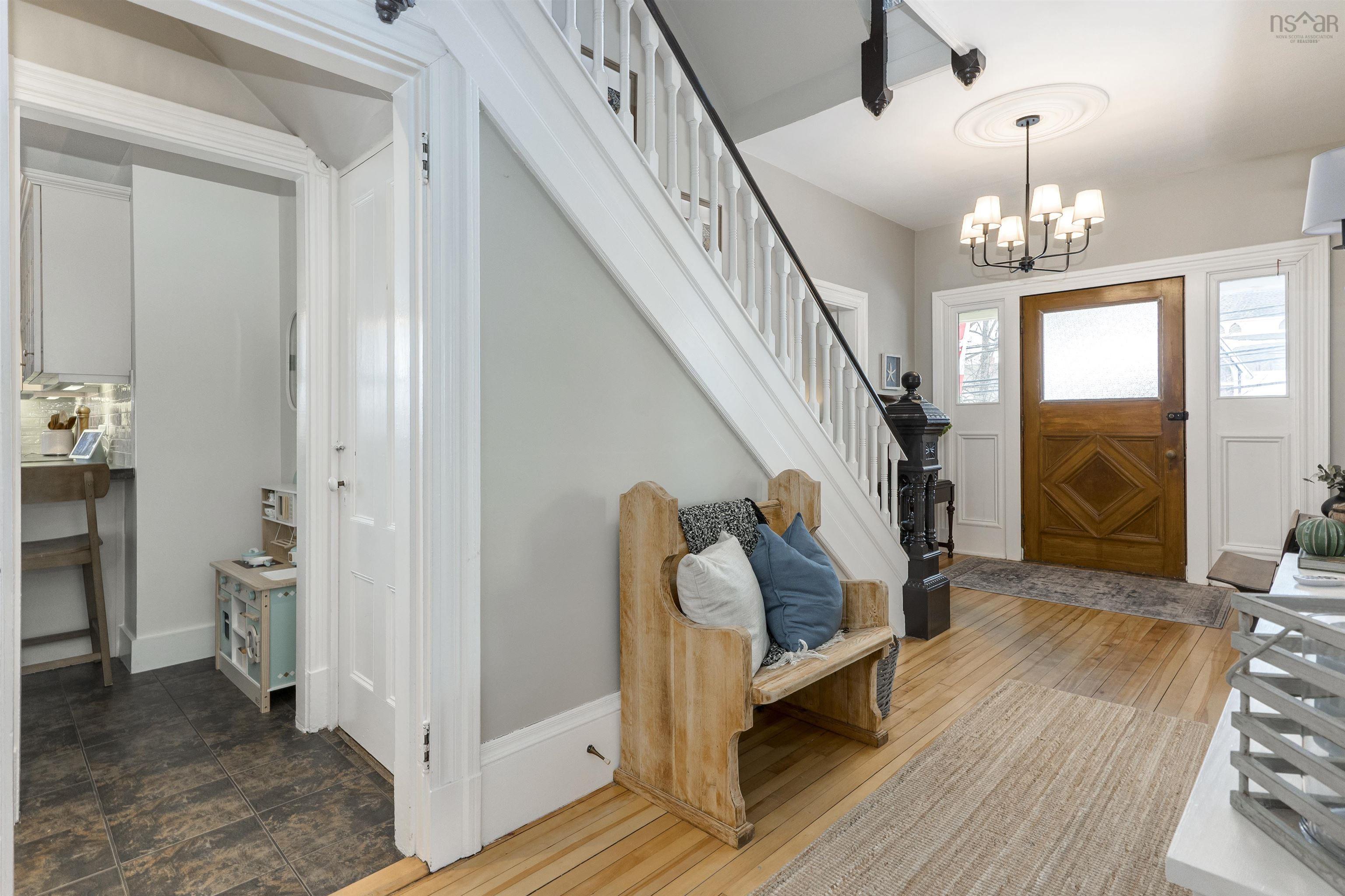 $617,500.00: 542 King Street, Windsor