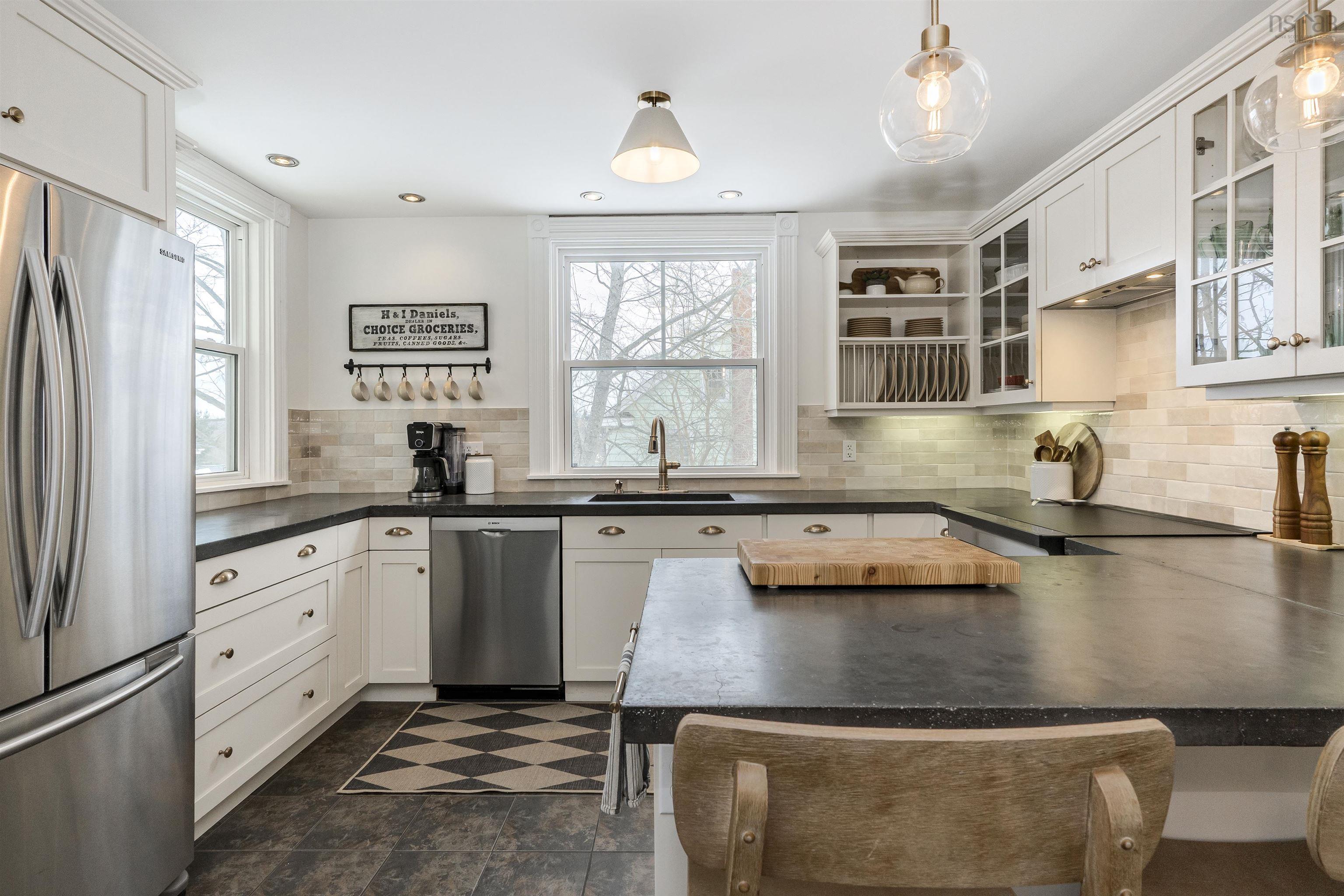 $617,500.00: 542 King Street, Windsor