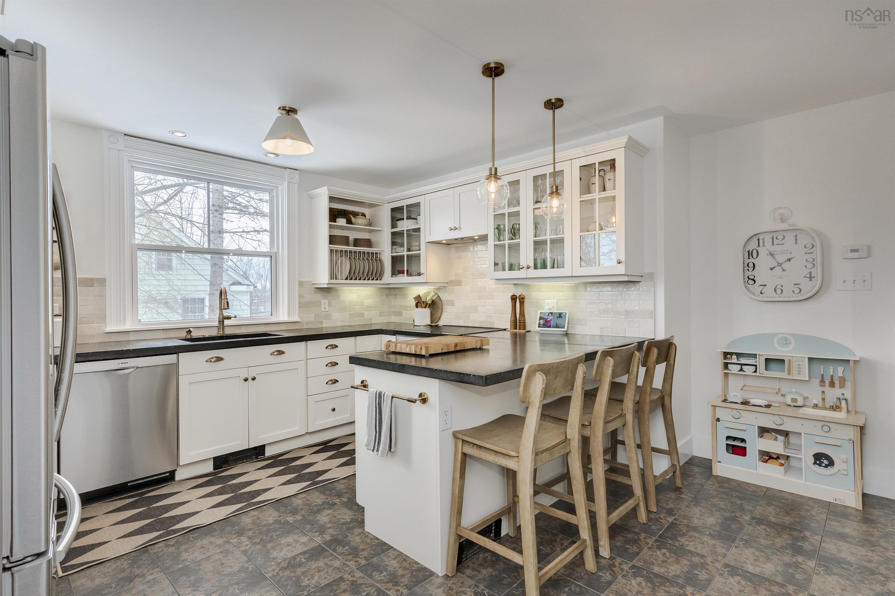 $617,500.00: 542 King Street, Windsor