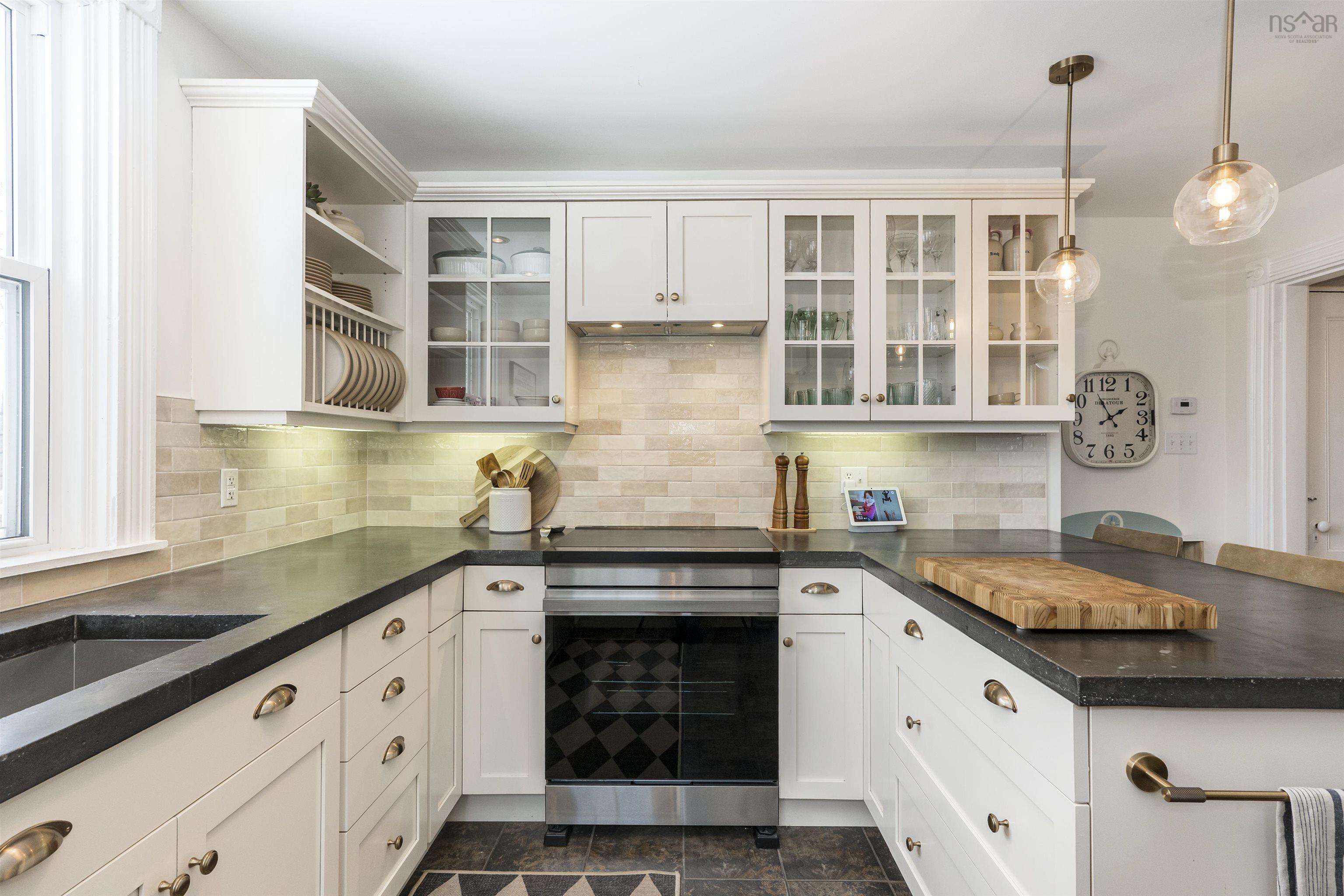 $617,500.00: 542 King Street, Windsor