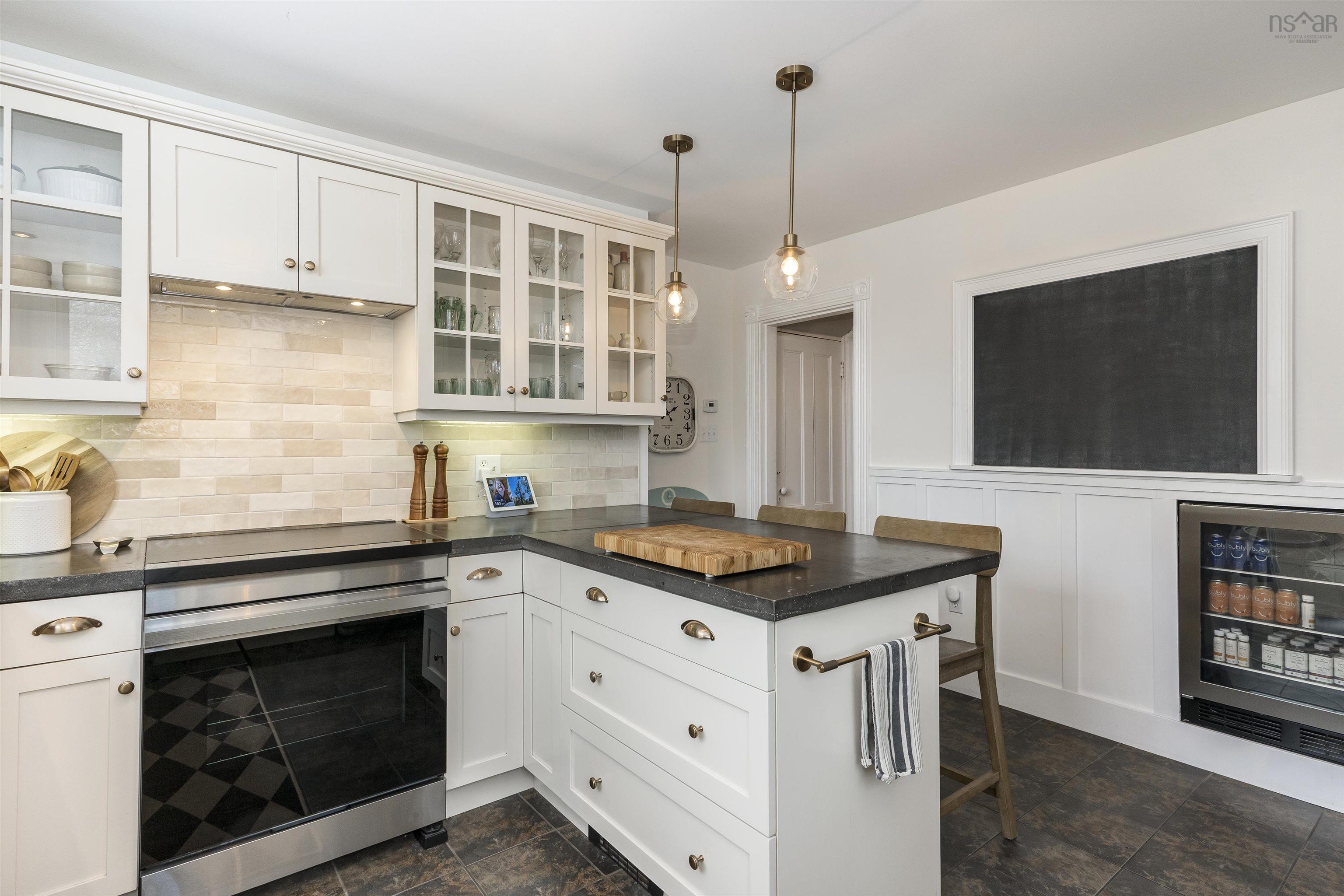 $617,500.00: 542 King Street, Windsor